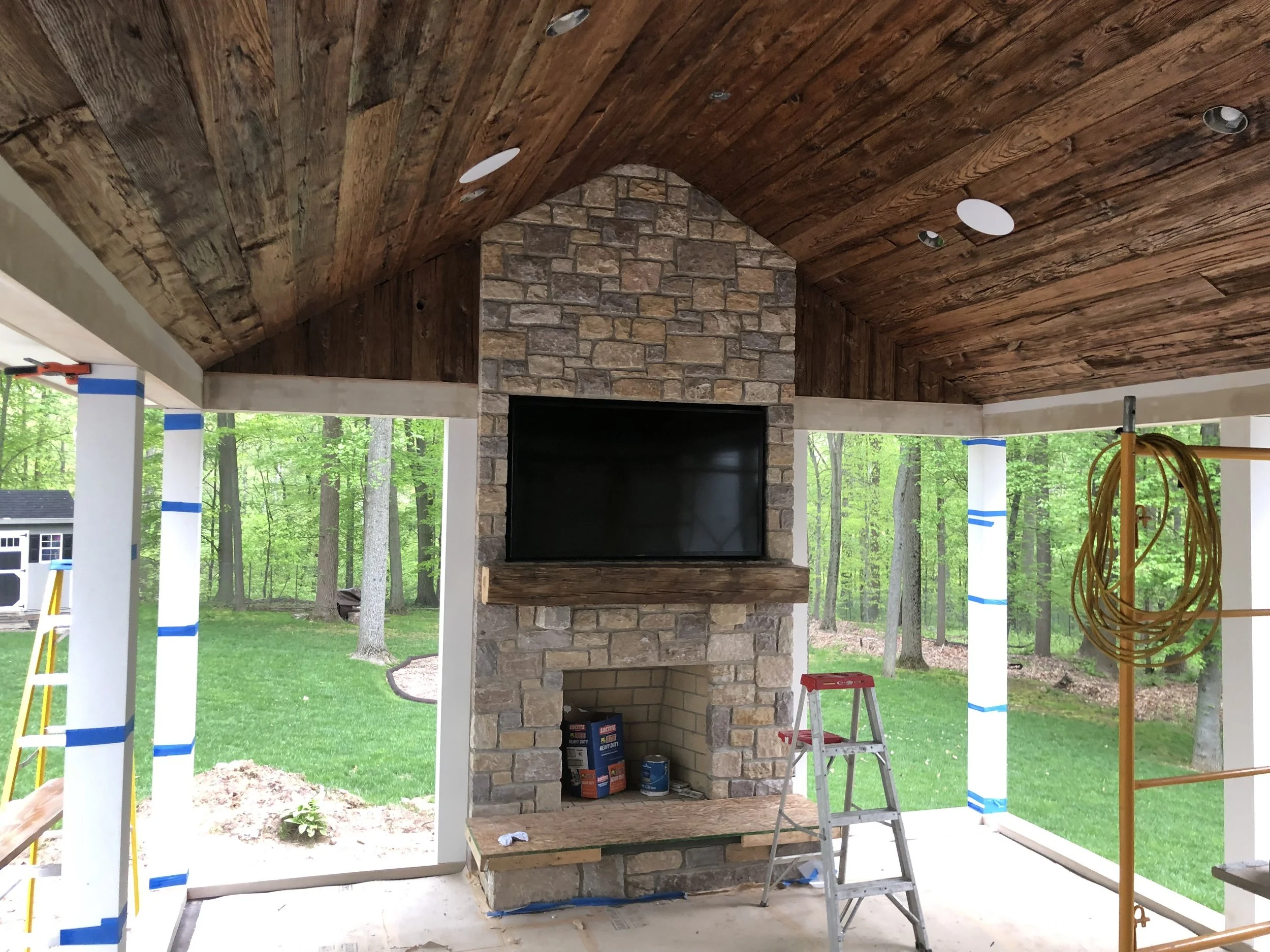 outdoor room fireplace.jpeg