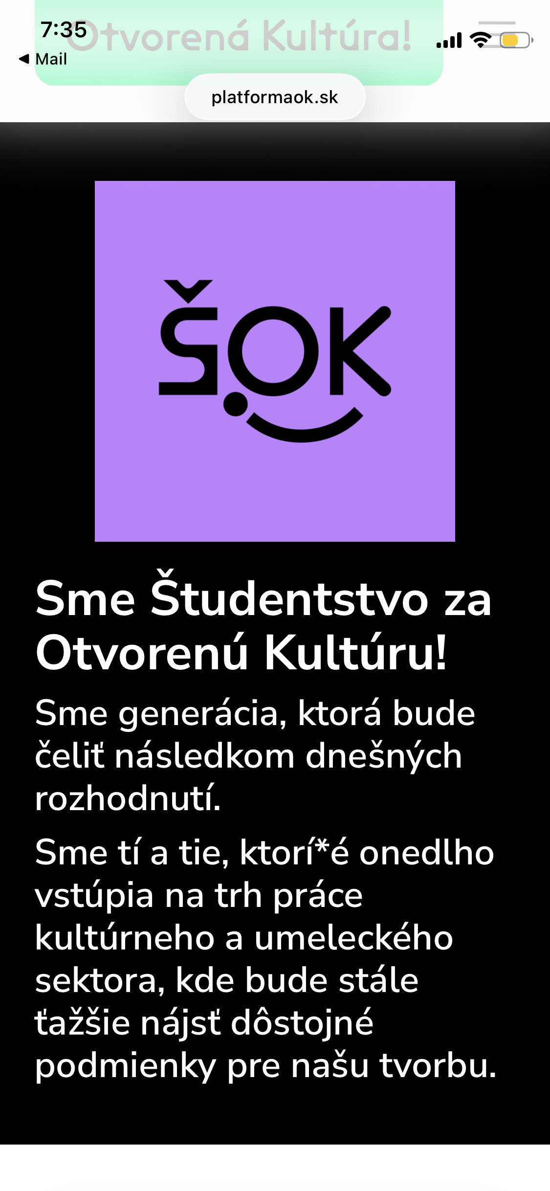 A mobile screen with a purple background displaying a logo with the word 'Šok' and a smiling face, and Slovak text about a student movement for an open culture.
