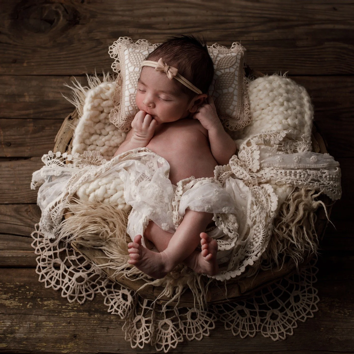 Such a little beauty!!
#jennifernorrickphotography #newborn #newbornphotographer #RapidCitynewbornphotographer #SouthDakotanewbornphotographer #BlackHillsnewbornphotographer #photographer #RapidCityphotographer #SouthDakotaphotographer #BlackHillspho