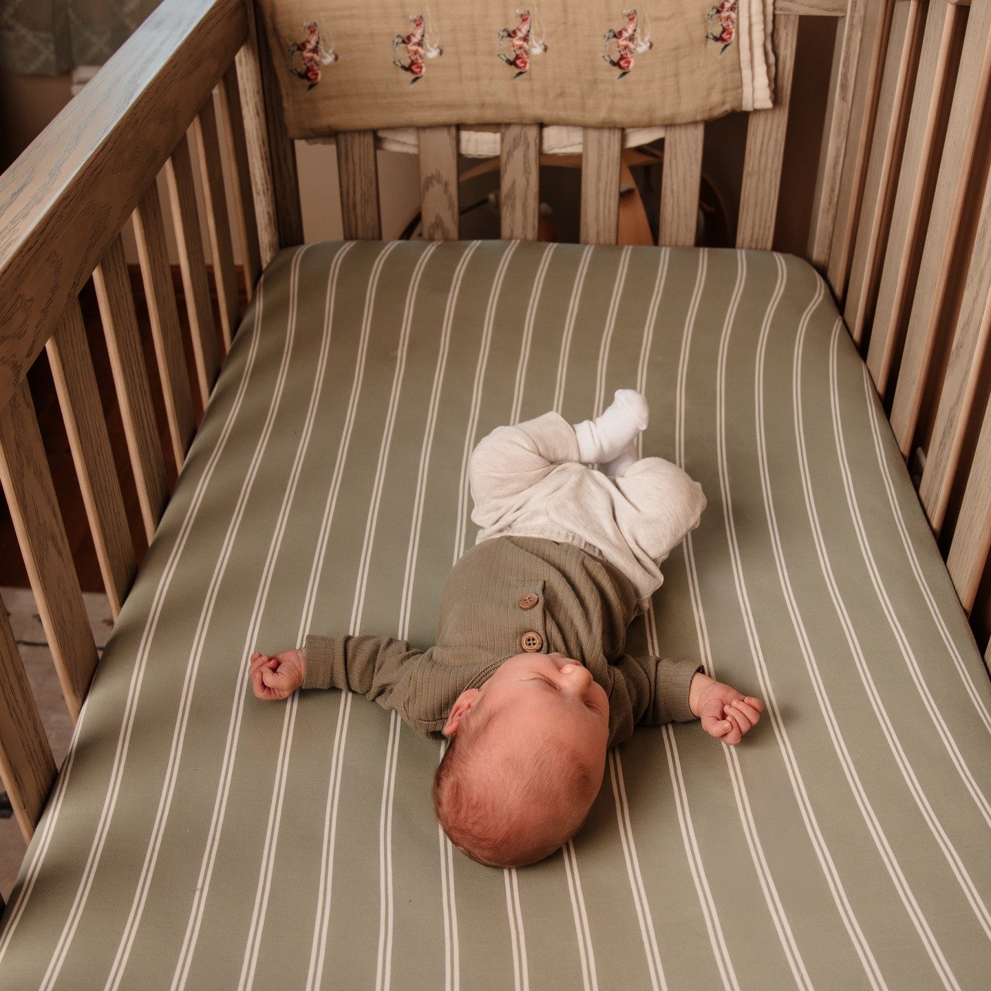 #jennifernorrickphotography #newborn #newbornphotographer #RapidCitynewbornphotographer #SouthDakotanewbornphotographer #BlackHillsnewbornphotographer #photographer #RapidCityphotographer #SouthDakotaphotographer #BlackHillsphotographer #brandnewlitt