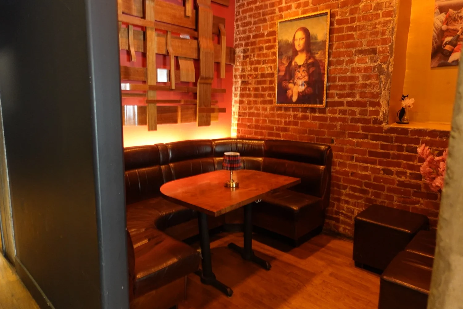 Back booth seating