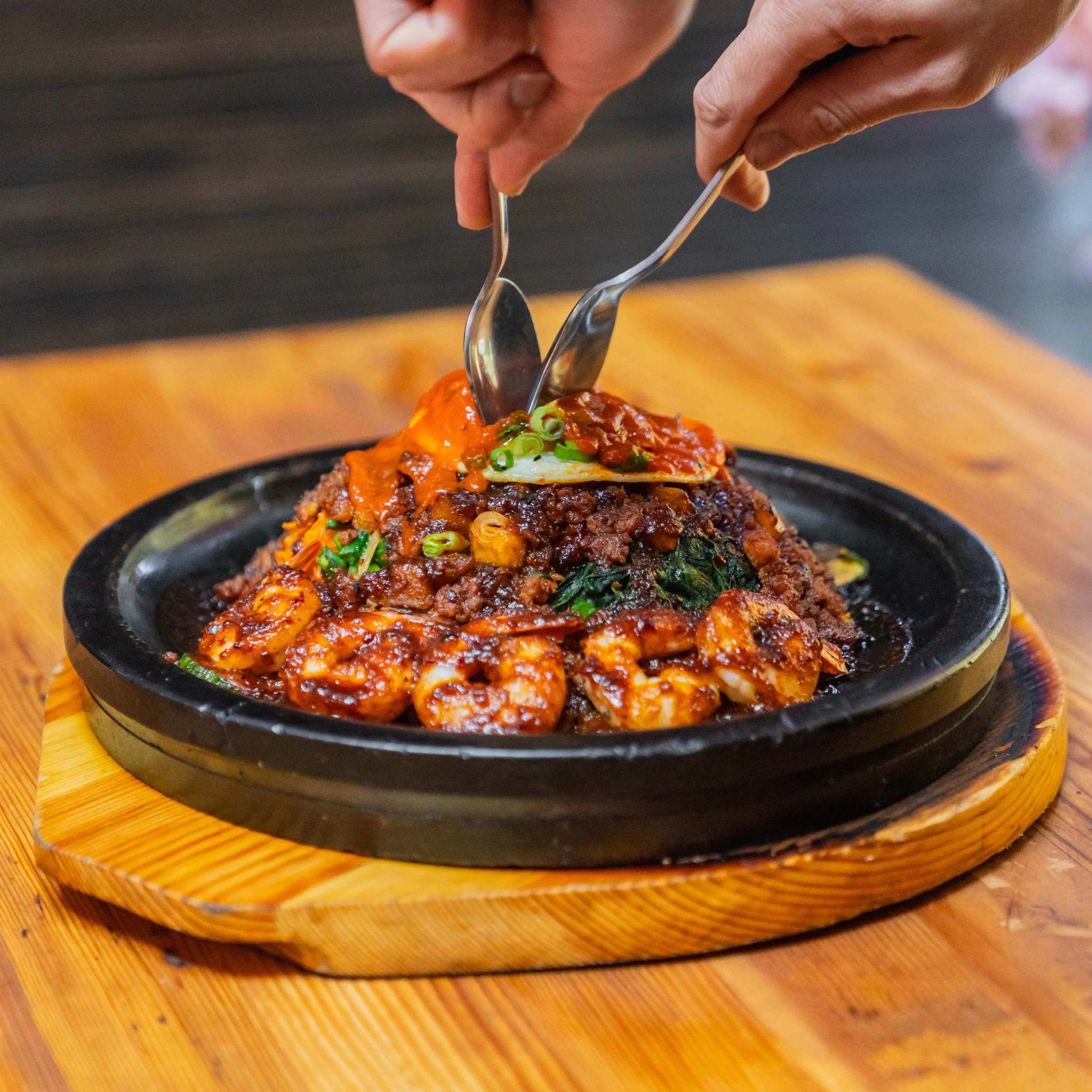 Blackwood_Dining Action_4.jpg