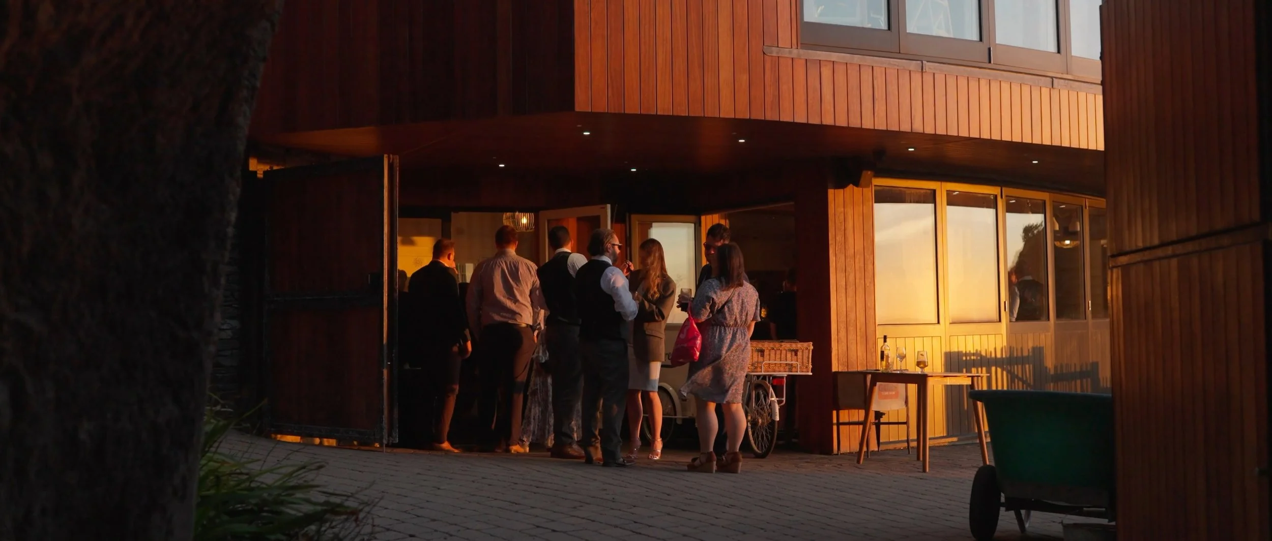 jasmin_&_matthew_wedding_film_v1 (2160p)_2026-01-19_01-25-41-891.jpeg