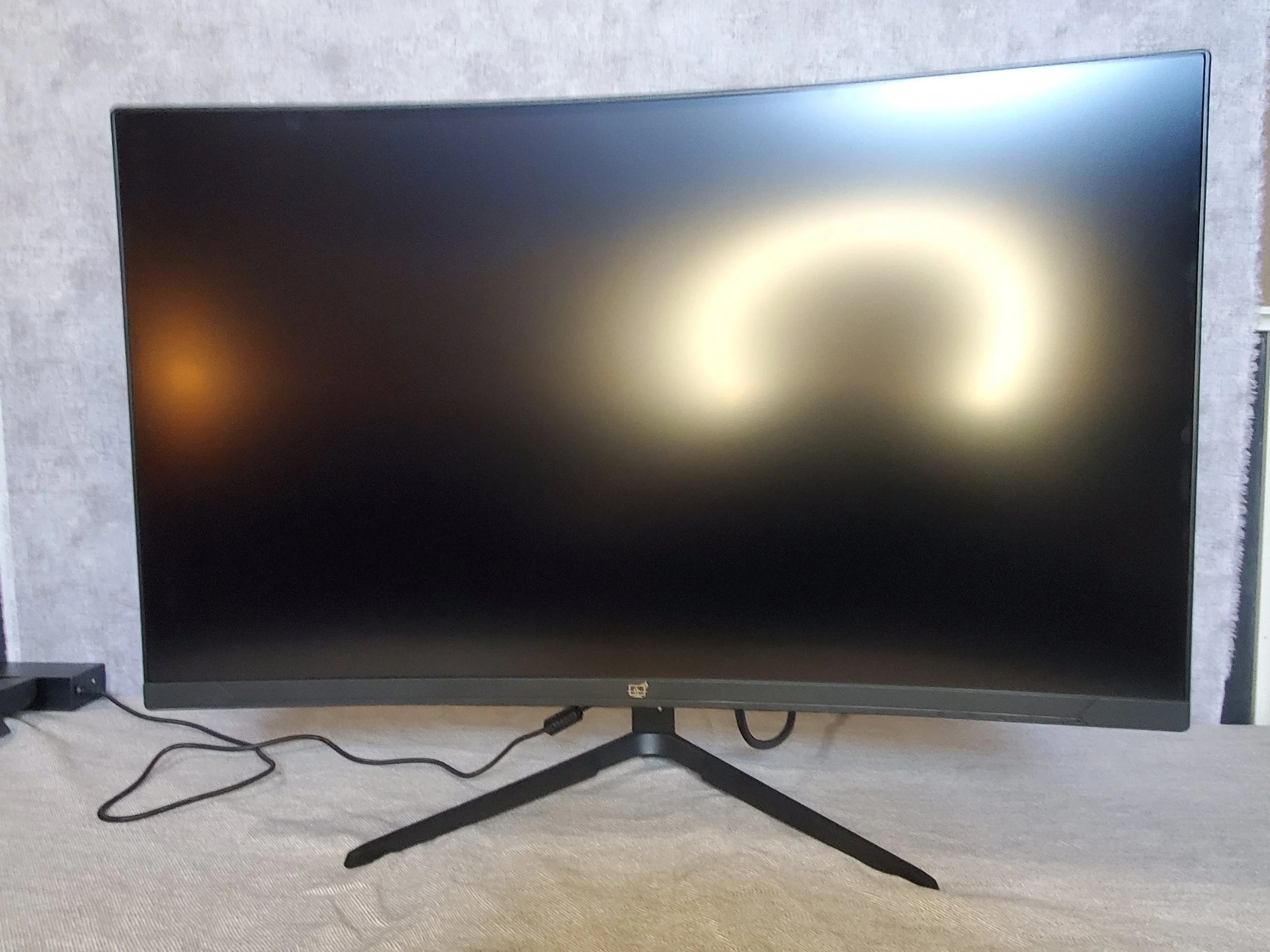 27 inch monitor 1.jpg