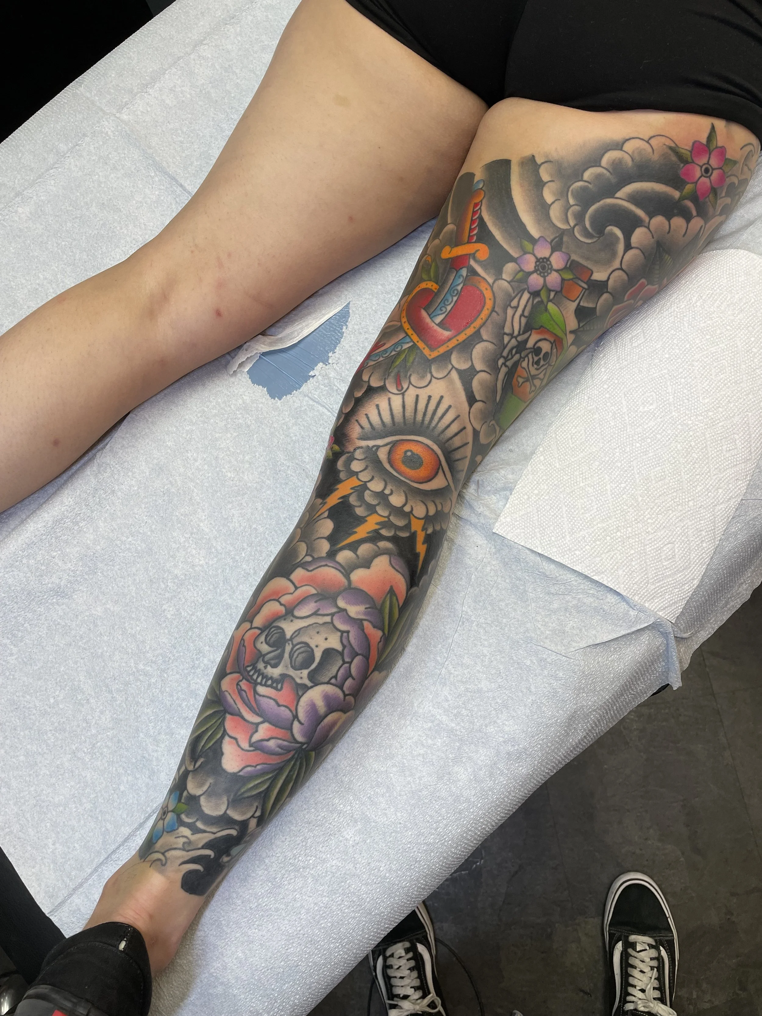 olivia_traditional_legseleeve_tattoo.jpeg
