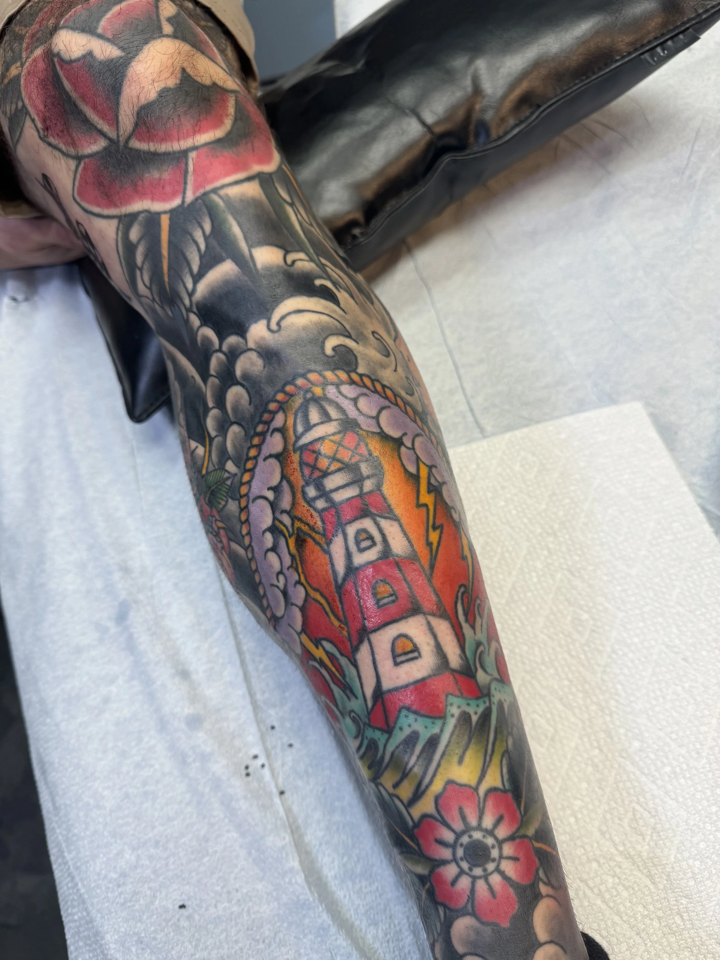 matt_traditional_legsleeve_tattoo .jpeg