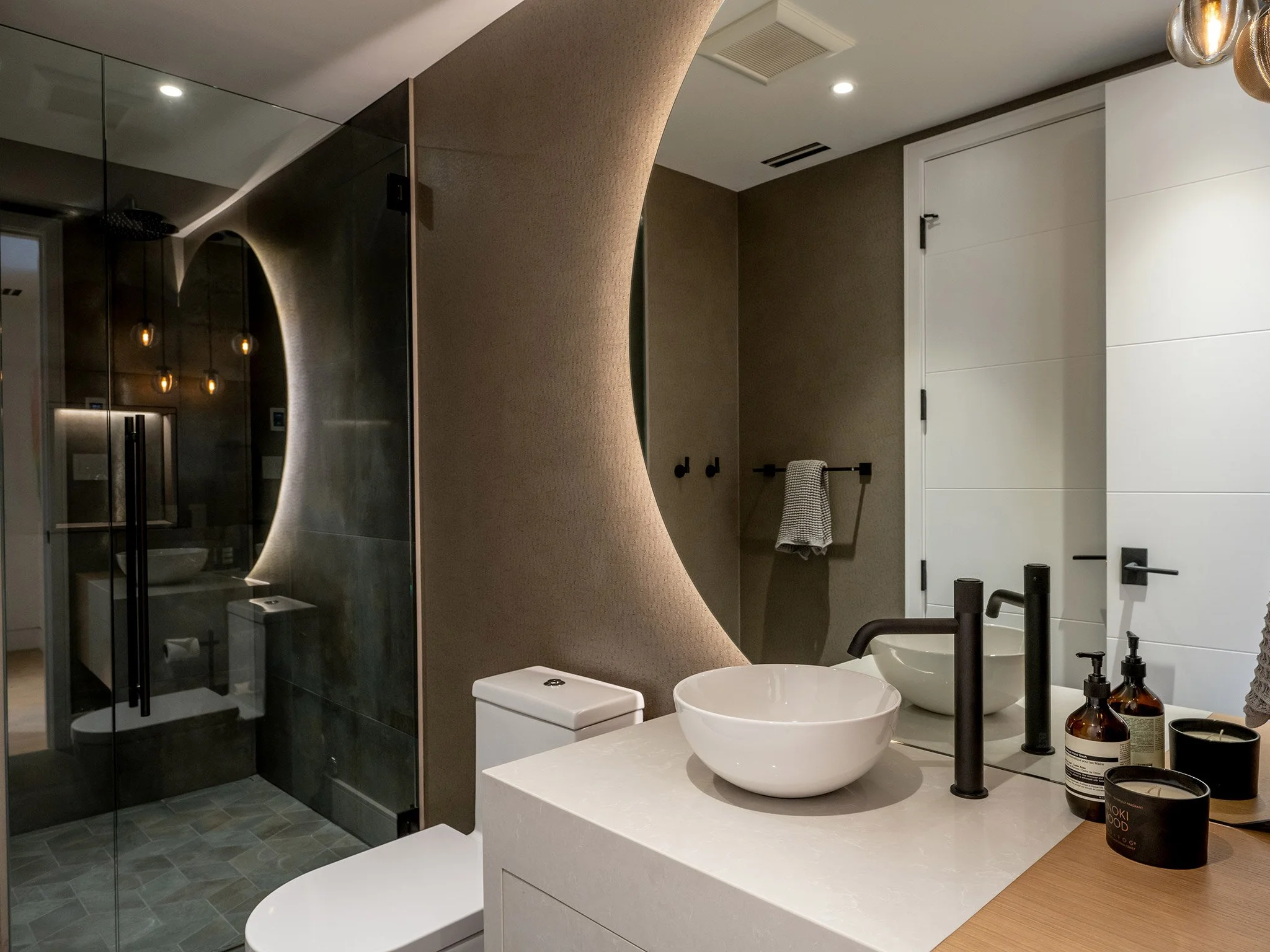 33. 9358WedgemountPlateau18Oct27WLS.jpg