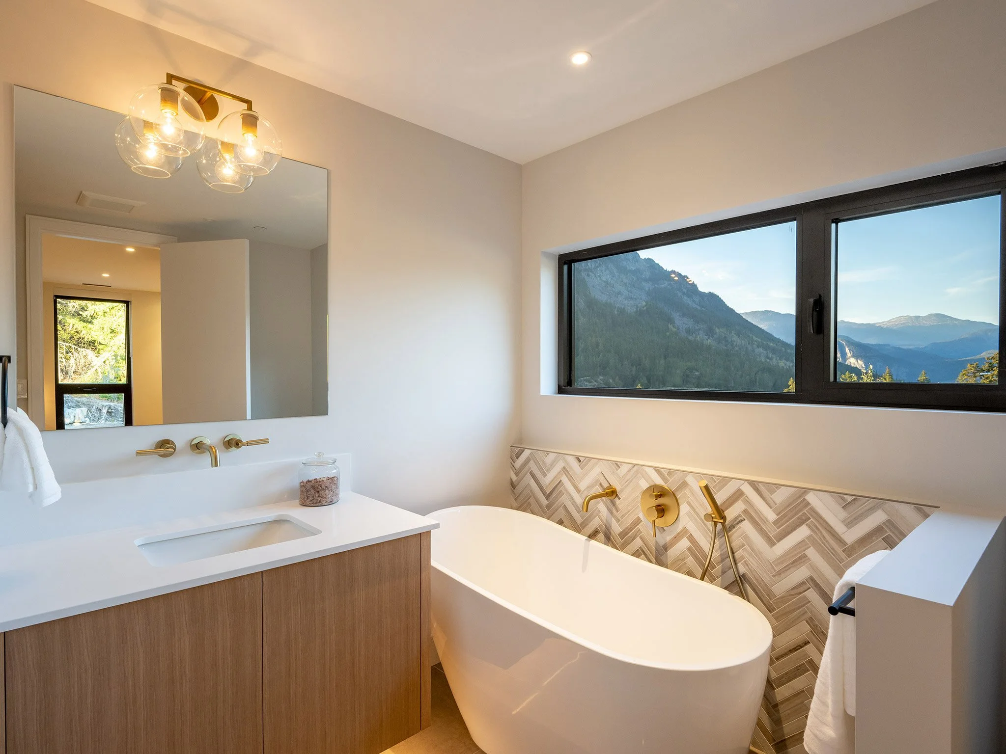 26. 9358WedmountPlateau13Oct28WLS.jpg