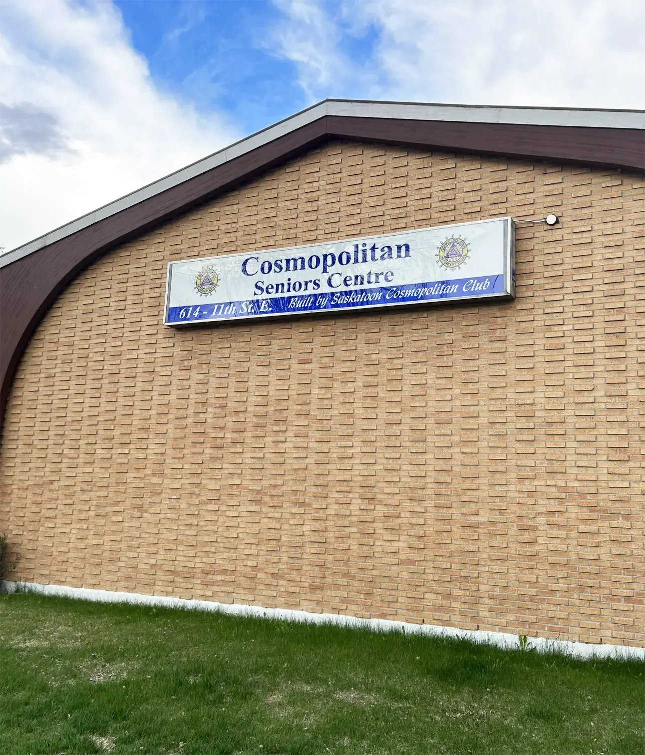 A picture of the Cosmo Seniors Centre, just off of Broadway.
