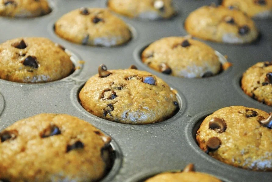 Healthy Banana Chocolate Chip Muffins