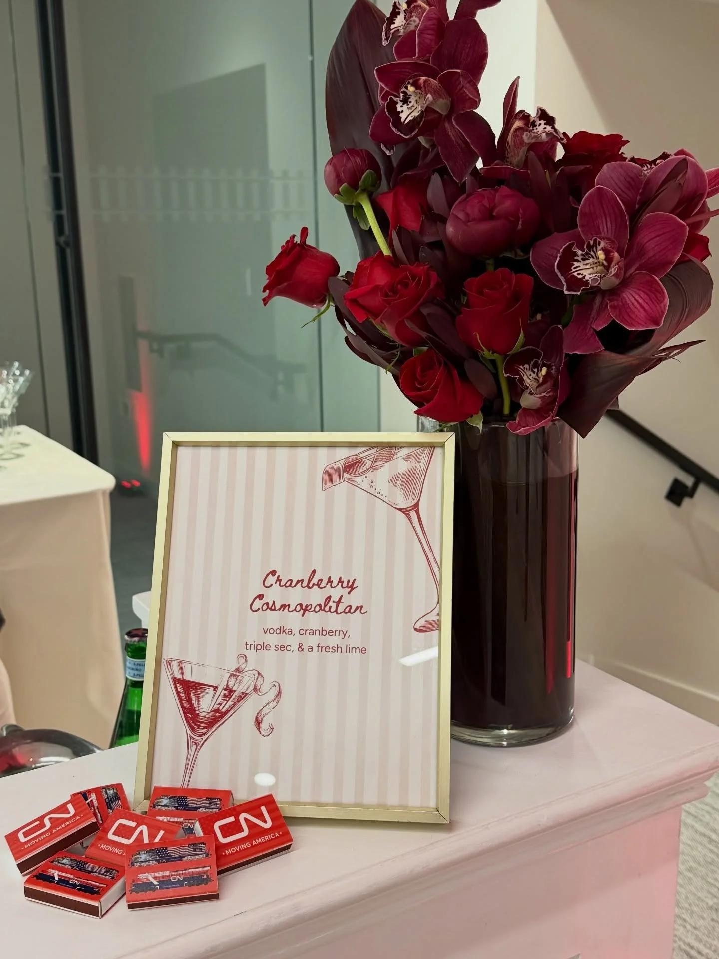 A tasty night with @cnrailway at their open house. From a very crisp cosmopolitan to a dessert buffet that could satisfy any sweet tooth, guests enjoyed it all! 

@getplateddc @curatedeventsdmv 
.
#catering #eventplanning #foodie #washingtondc #event
