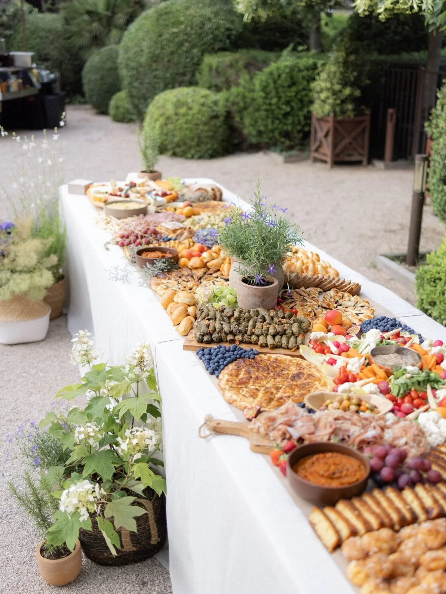 In collaboration with @monpetitpaturage ❤️
#frenchevents#frenchwedding #frenchweddingplanner #frenchweddingstyle #frenchweddingindustry