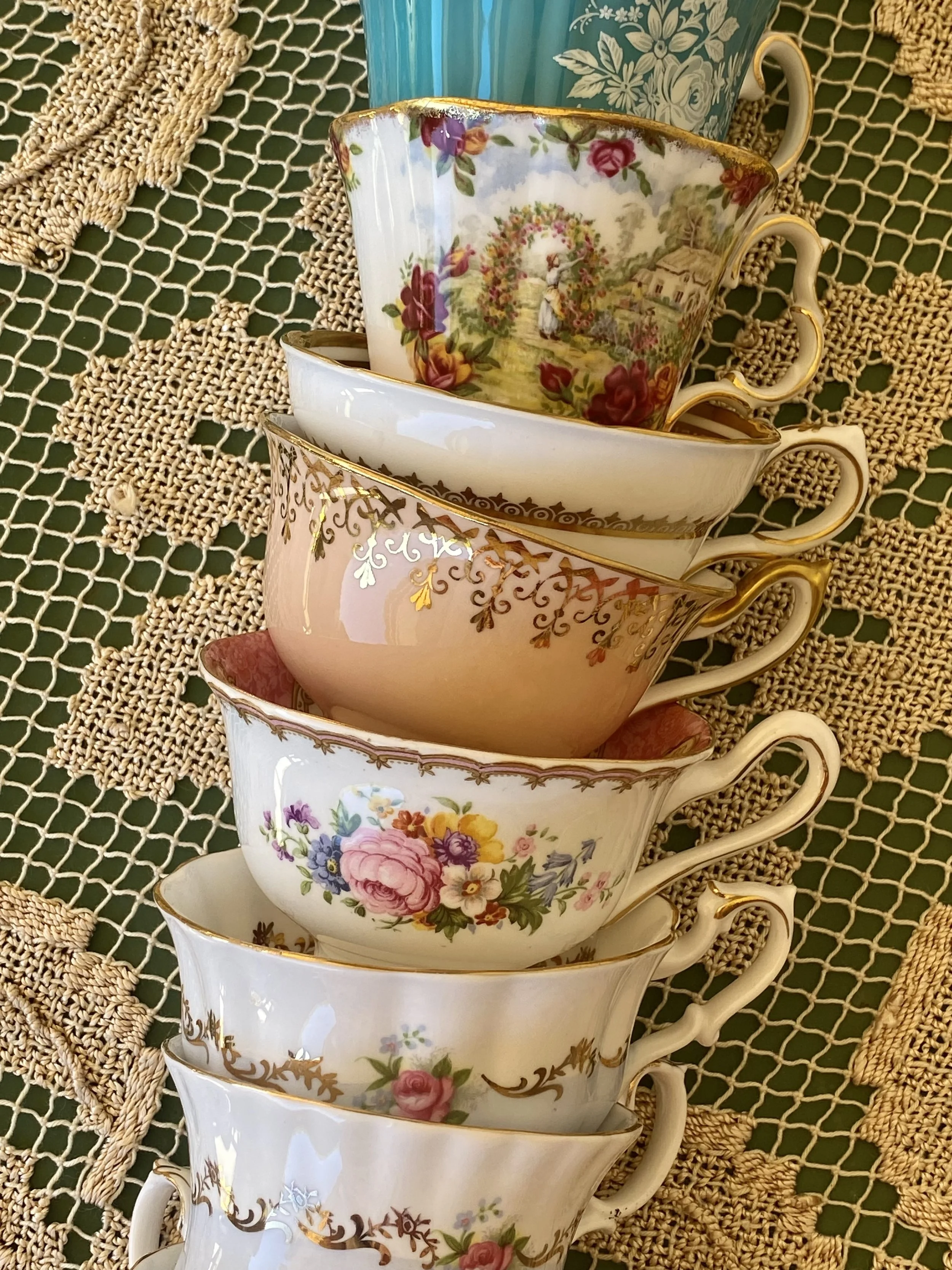 Vintage English tea cups - Ref: 2030