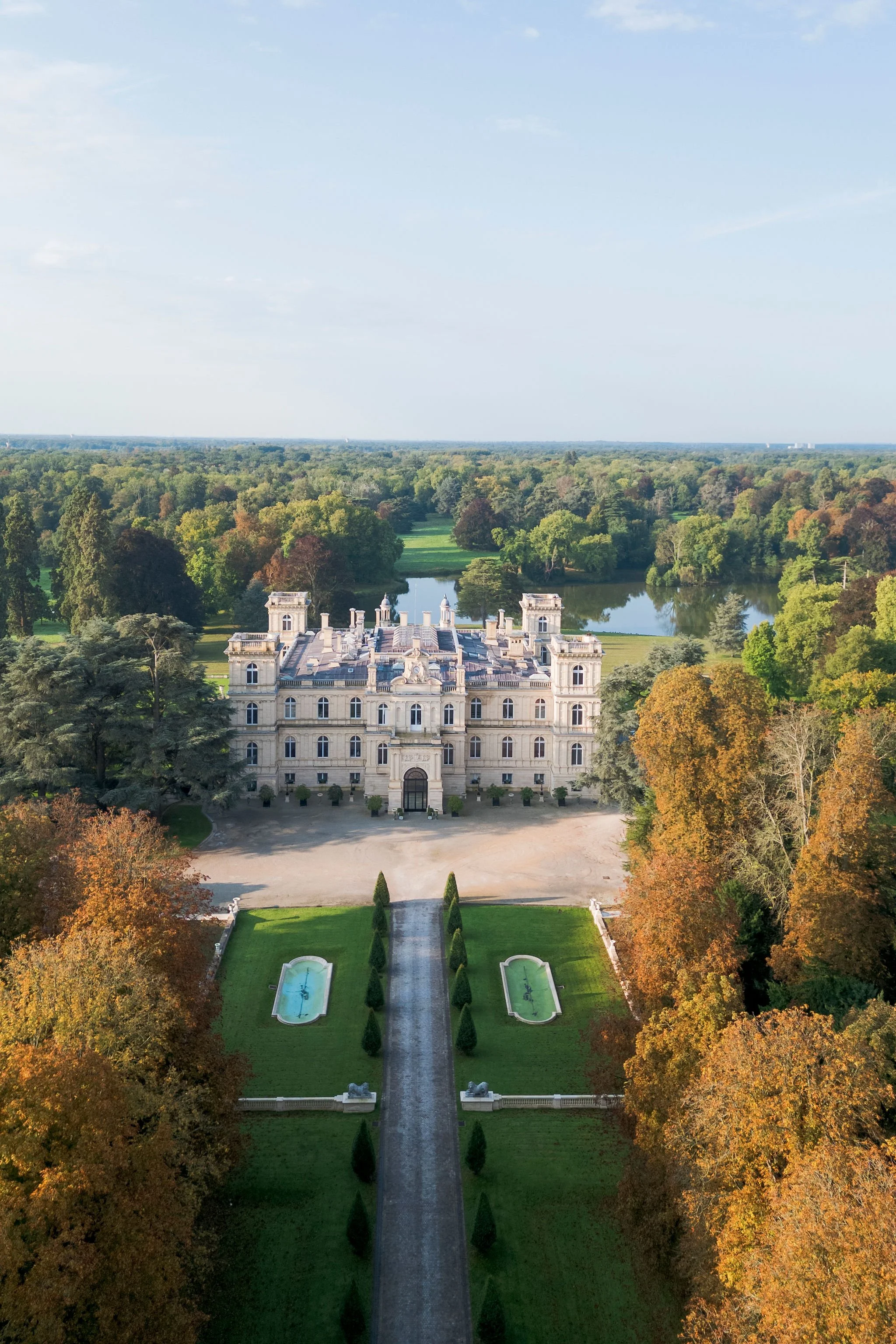 French wedding venue guide.