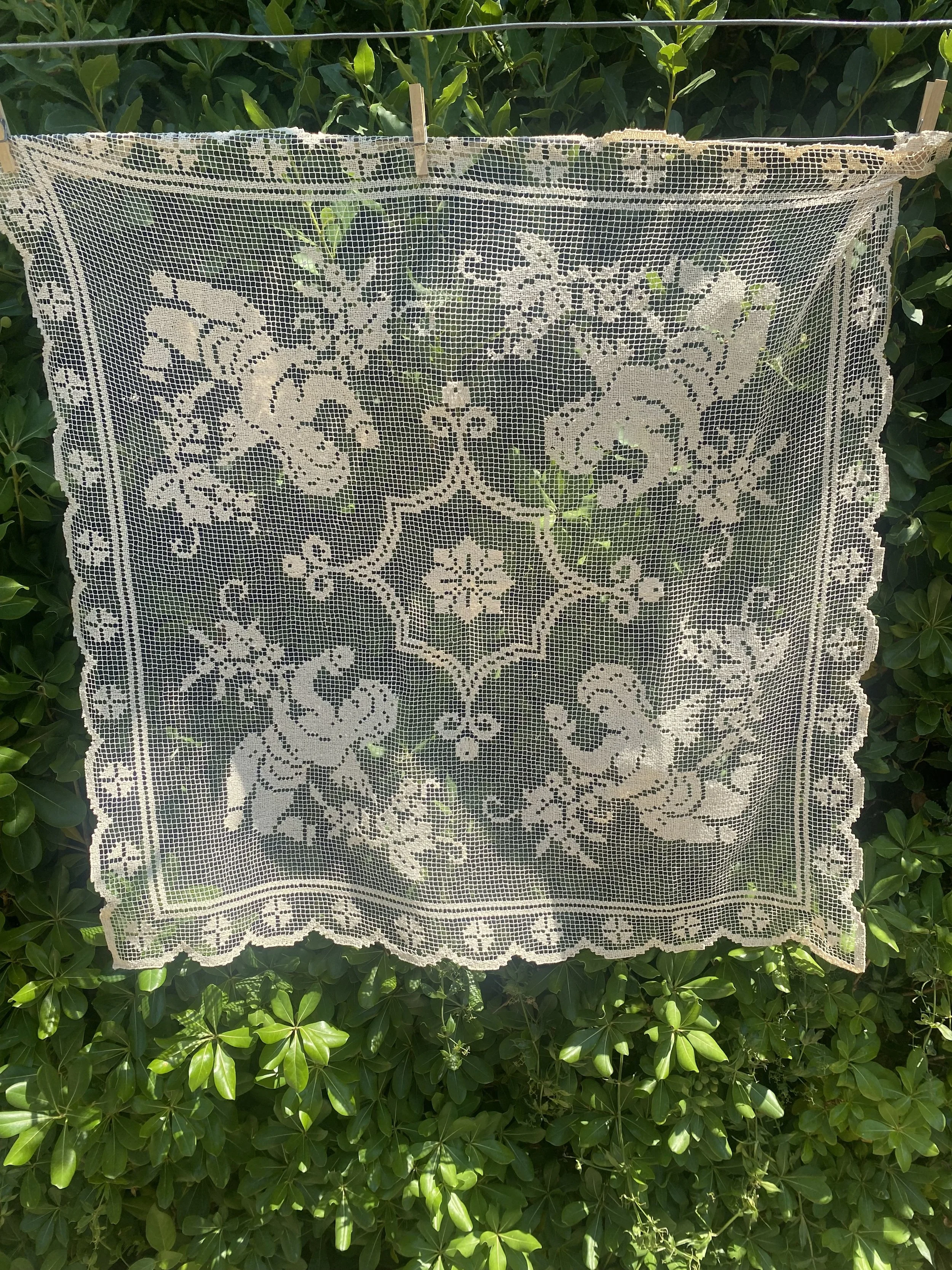 Vintage handmade wedding ceremony backdrop or entry curtain - Ref: 2040