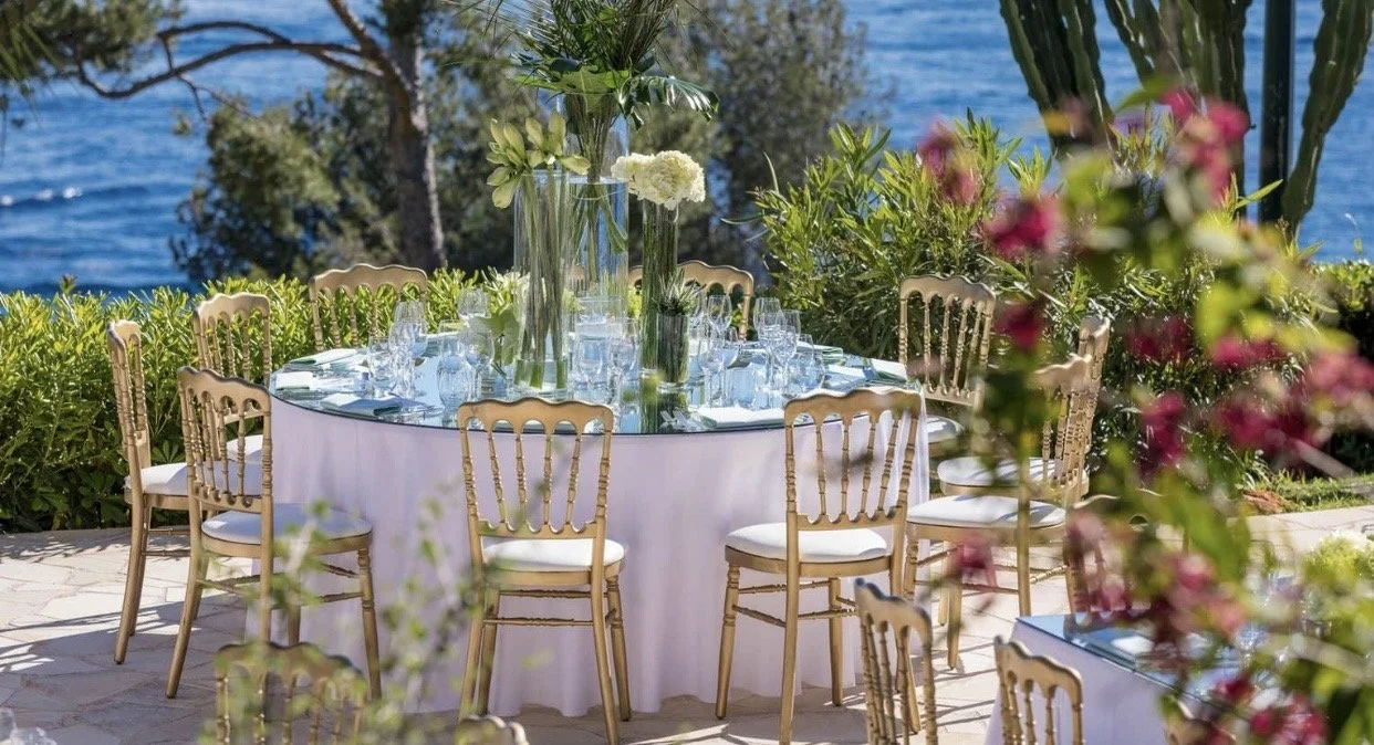 My Chic Event approaches wedding planning at Hôtel du Cap-Eden-Roc with a refined, detail-driven vision, transforming the iconic Riviera setting into a celebration that feels both timeless and deeply personal. From curating an elegant design concept 