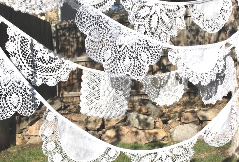 Vintage mixed and match lace mini table rounds - Ref: 2031
