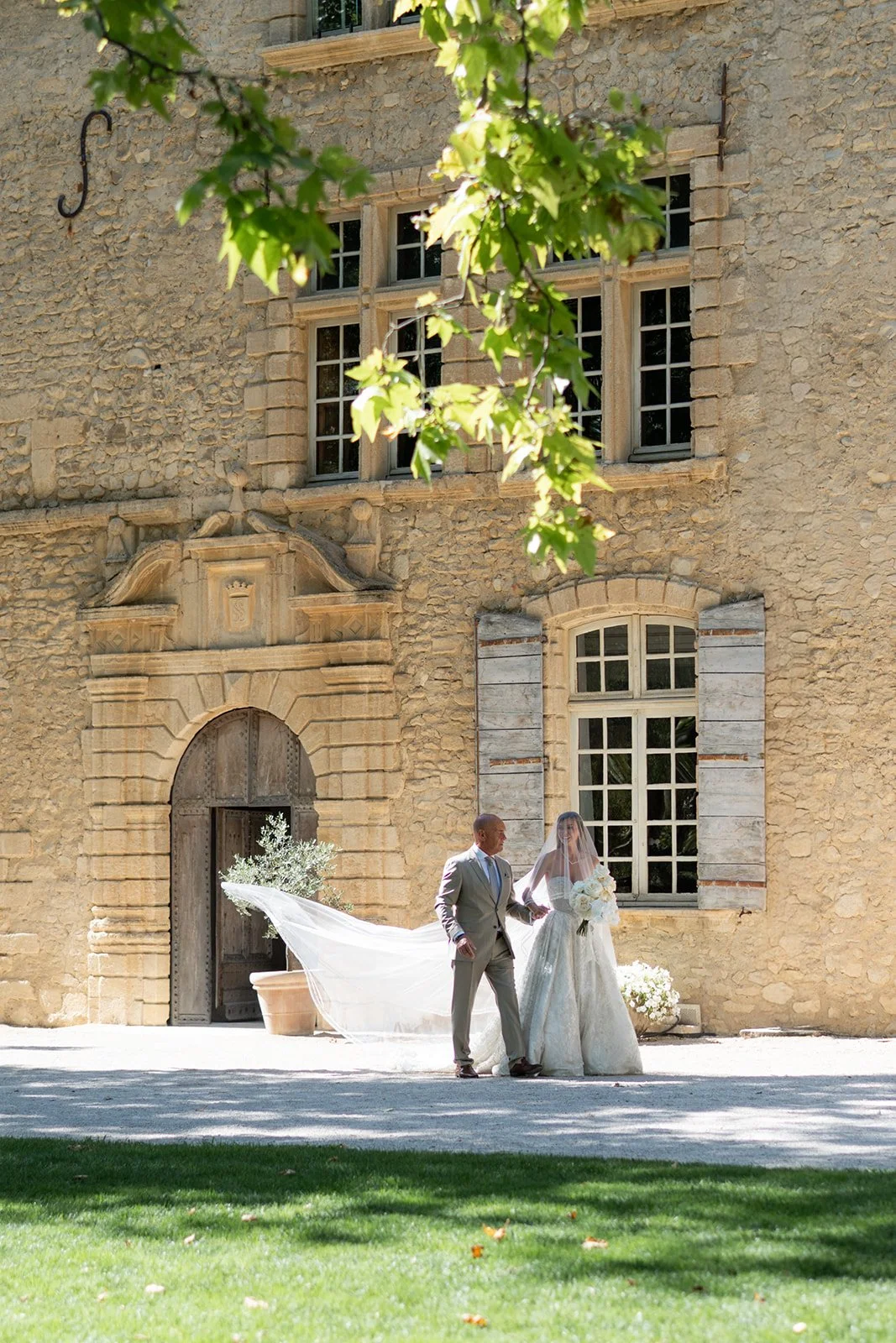 An intimate 3 day destination wedding in Provence, France.