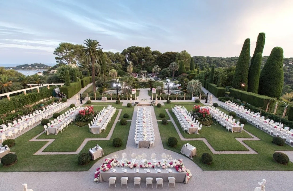 French wedding planner in France with many years of experience.