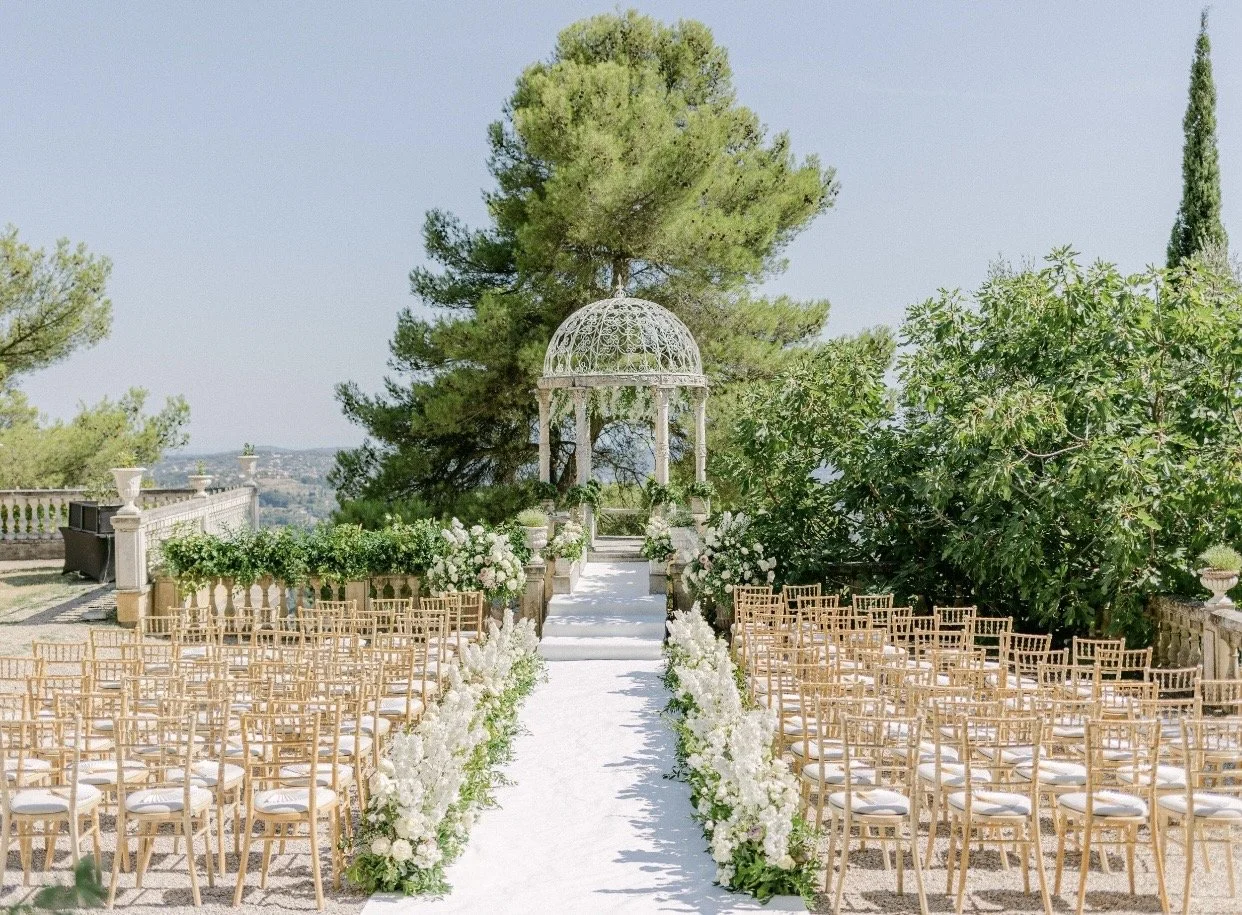 Contact My Chic Event in France for your destination wedding in France.