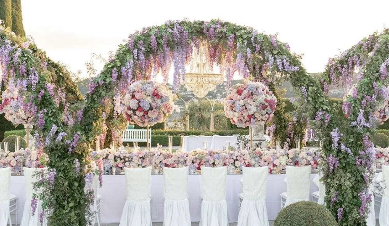 Villa Ephrussi de Rothschild is one of the most iconic and romantic wedding venues on the French Riviera, located in Saint-Jean-Cap-Ferrat between Nice and Monaco, approximately 30 minutes from Nice Côte d’Azur Airport, making it a dream destination 