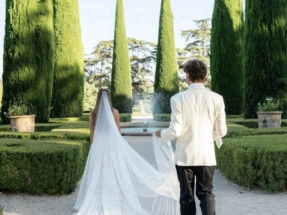An elegant destination wedding at Chateau de Sannes in Provence.