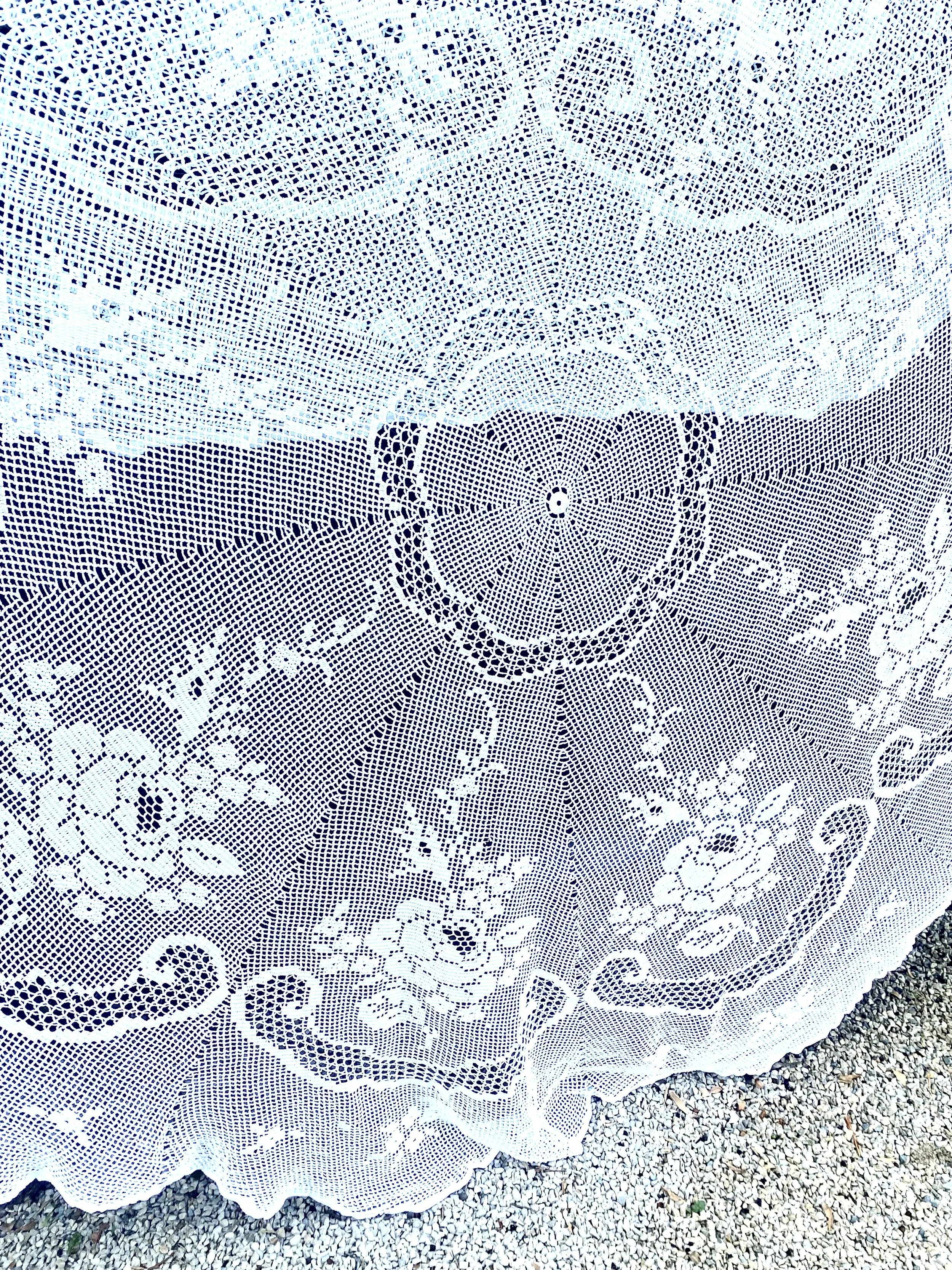 Vintage handmade large table round linen - Ref: 2038