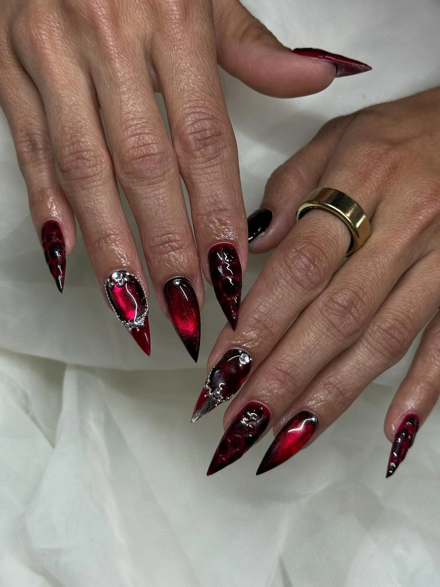 Vampy nails are a staple of this season! Dark, rich, bloody&hellip; Absolutely love doing stilettos, so sharp it draws blood 🩸&hearts;️
.
.
.
#ranchocucamonganails #inlandempiregelx #inlandempirehardgel #inlandempirenails #ranchocucamongasalon