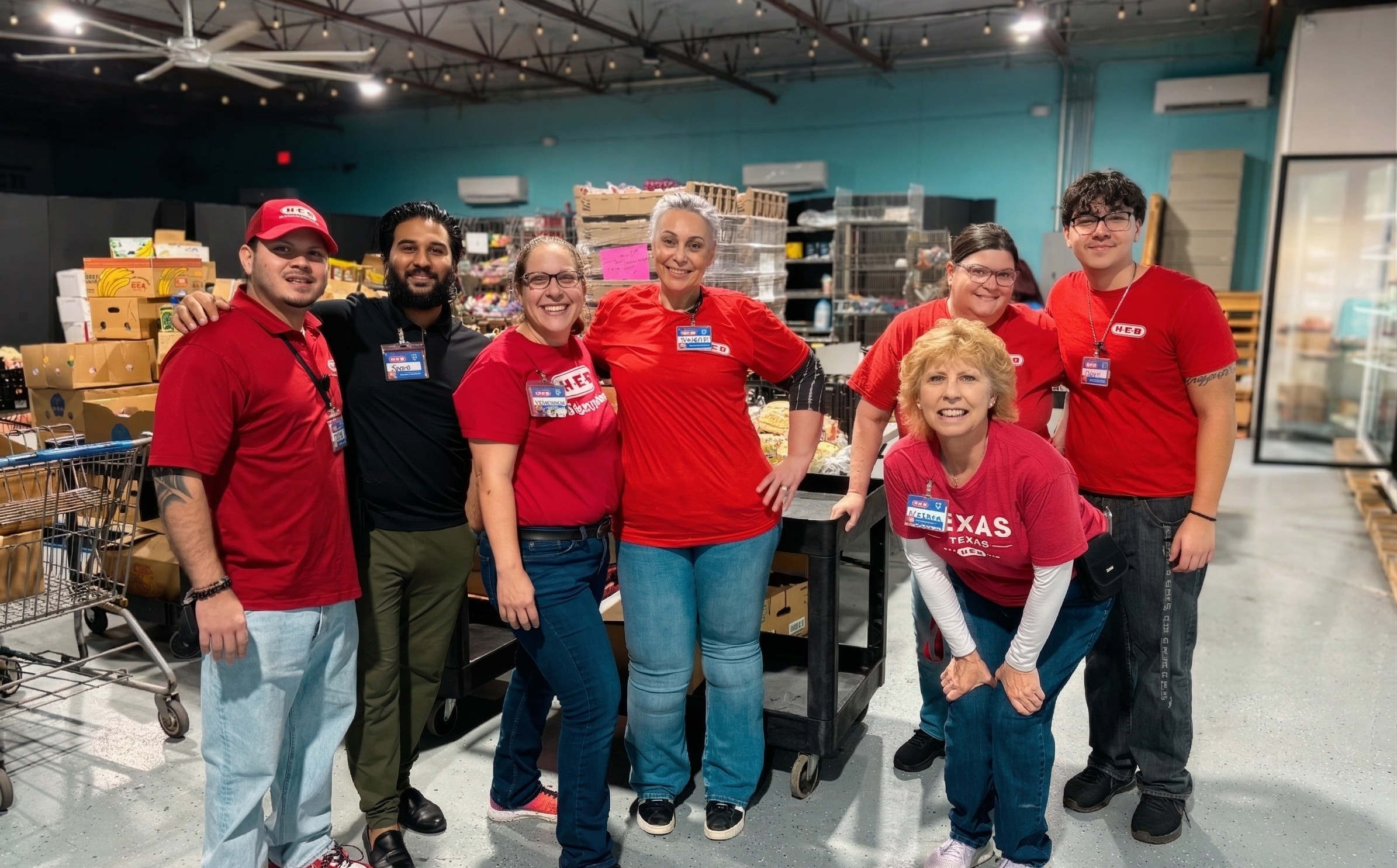 HEB Volunteers at The Abundant Harvest Food Pantry