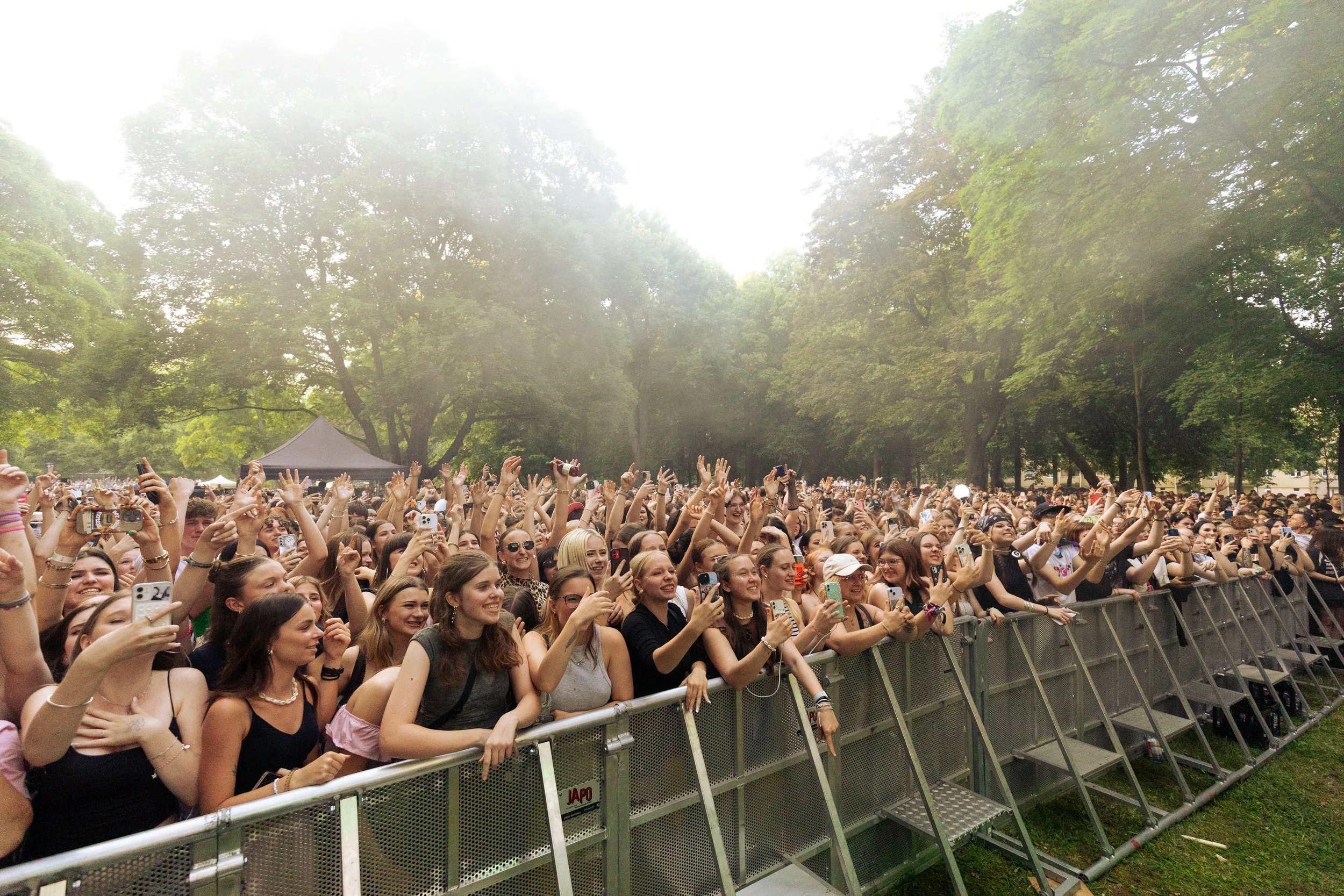 Nura; Kosmos Festival Chemnitz; © 2025 Theodor Müller · All rights reserved