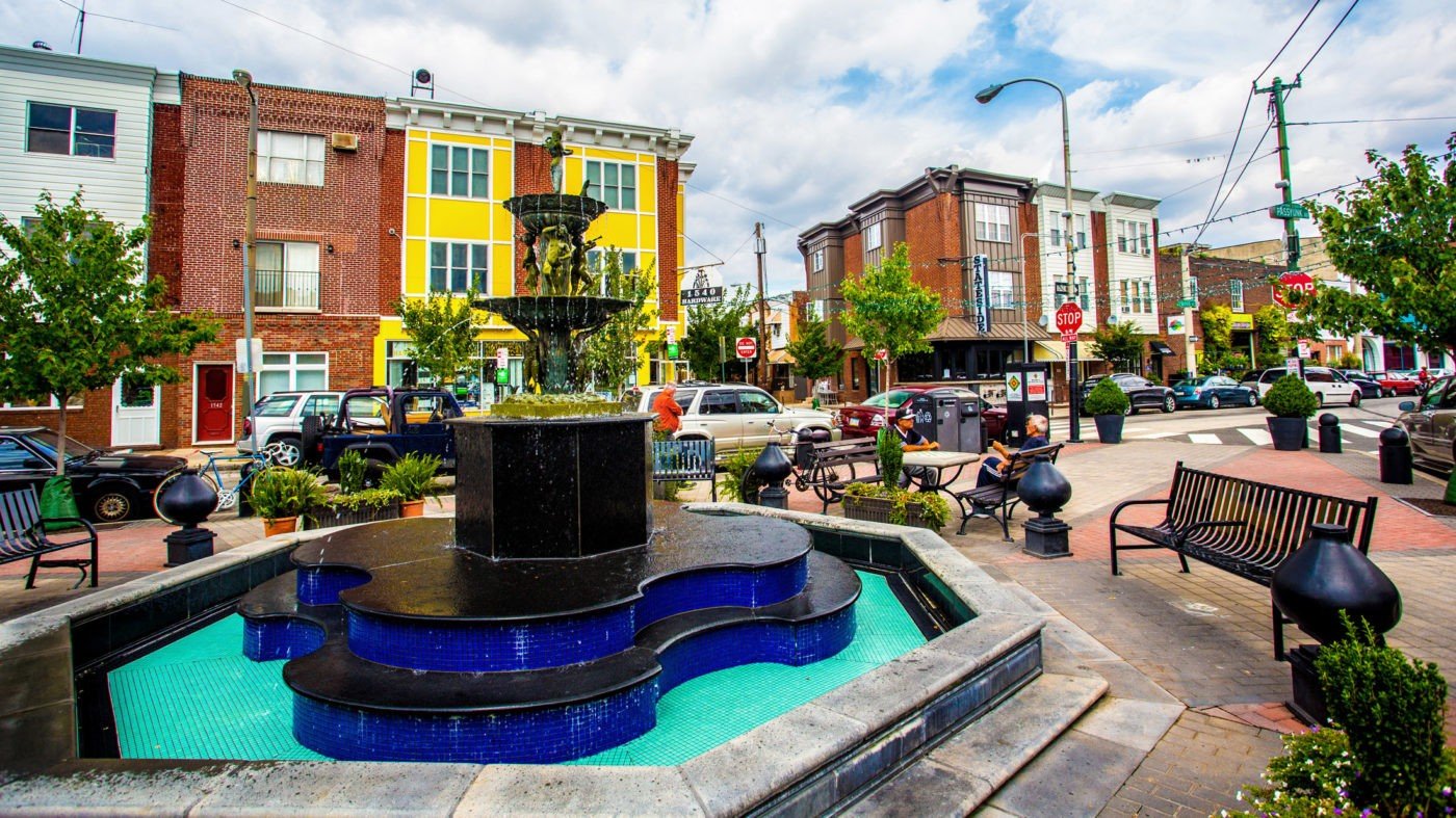 East Passyunk is one of Philadelphia’s top dining corridors, filled with award‑winning restaurants, bakeries, cafés, and boutiques. It’s a walkable, trendy neighborhood with a strong sense of community.