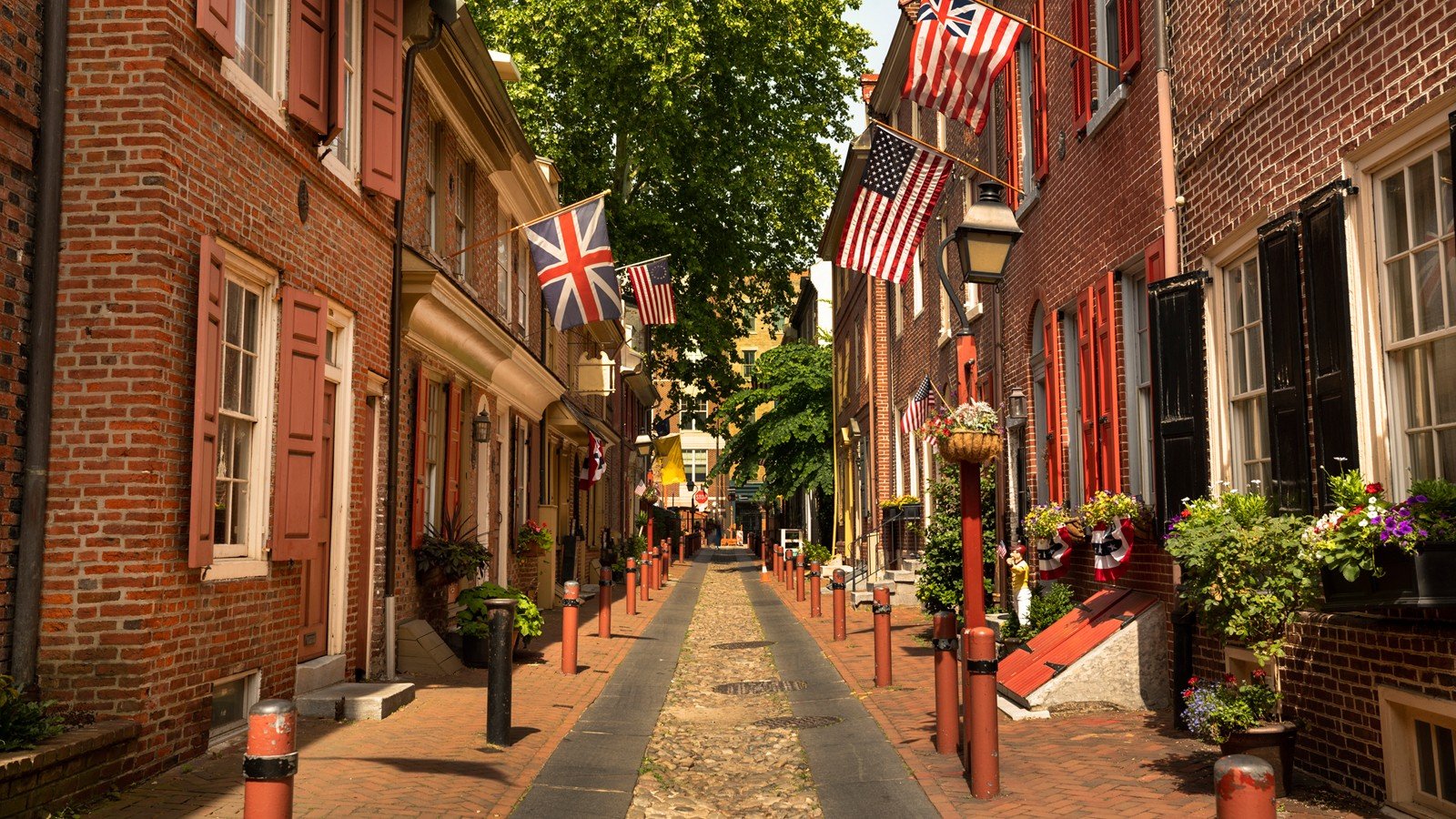 Old City is Philadelphia’s historic district, known for cobblestone streets, landmark museums, and iconic sites like Independence Hall and the Liberty Bell. Visitors come for walkable blocks, art galleries, boutique shops, and a mix of colonial charm