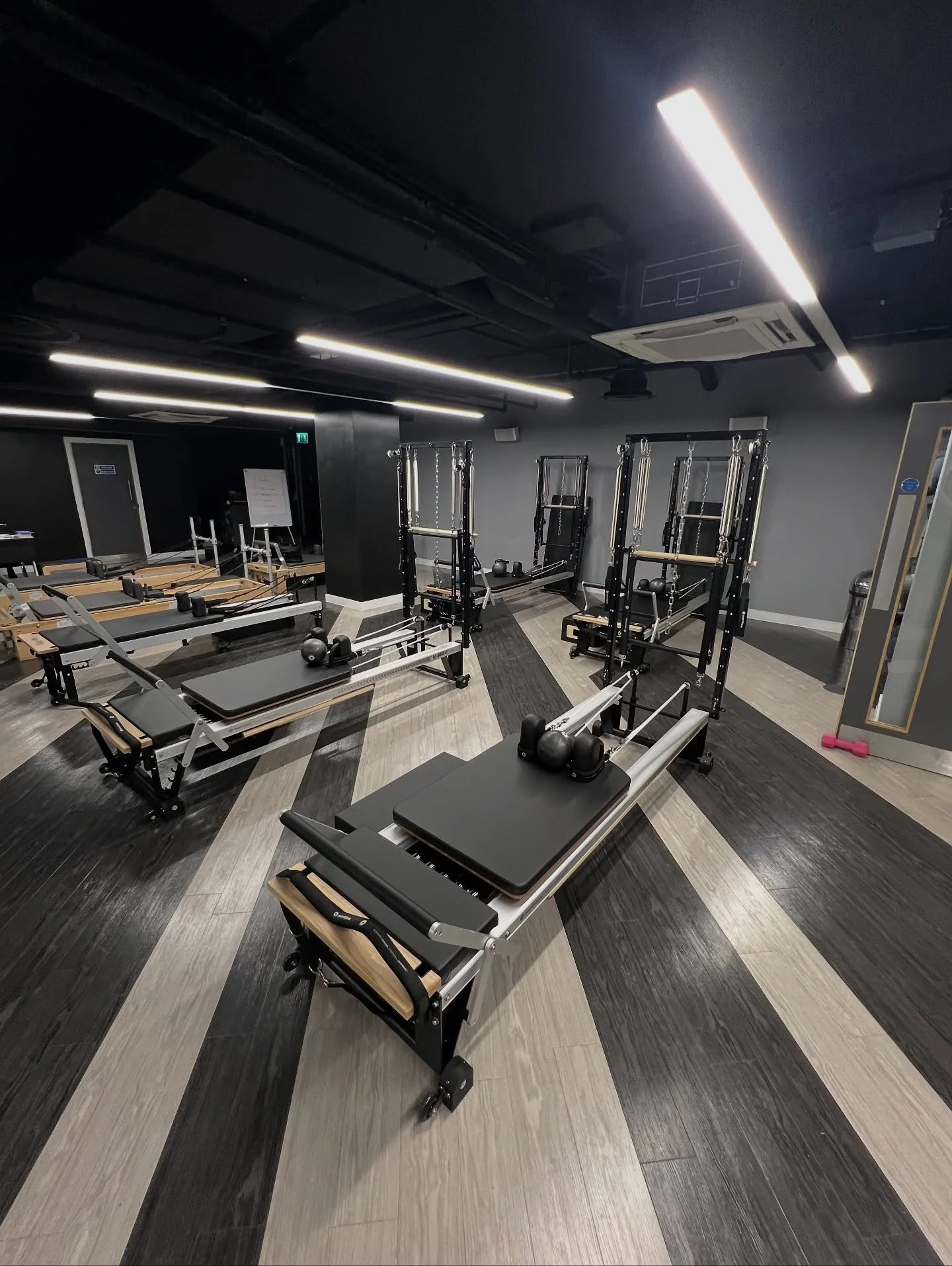 Another Pilates installation completed for @virginactiveuk 
This time at their HQ with the @merrithew V2 Max Plus reformer beds‼️
#reformer #pilates #london #virginactive #merrithew