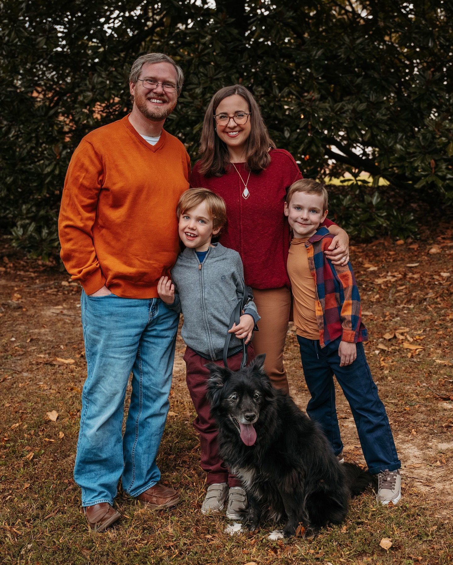 Boys, fall leaves, and puppy paws &mdash; wouldn&rsquo;t trade it for the world. Thank you Taylor family for having me for your annual fall photos 🍁🐾