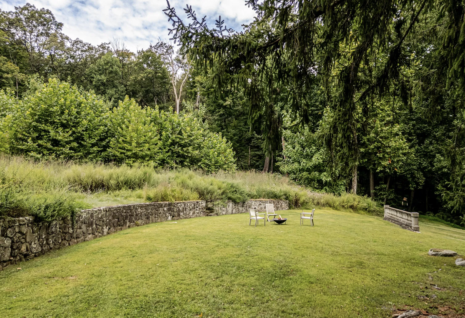 An image of the grounds