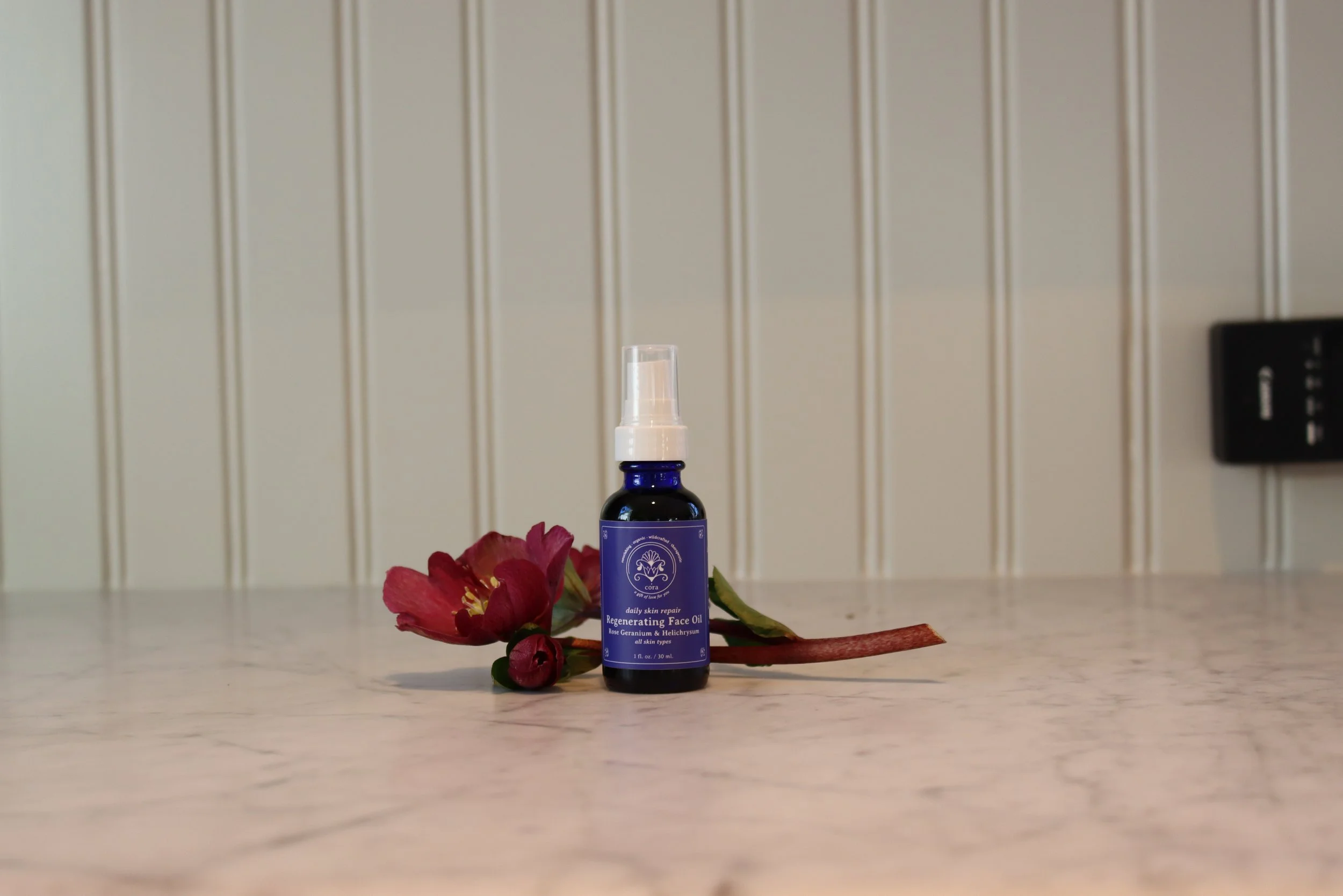 Organic Regenerating Face & Neck Oil - Rose Geranium