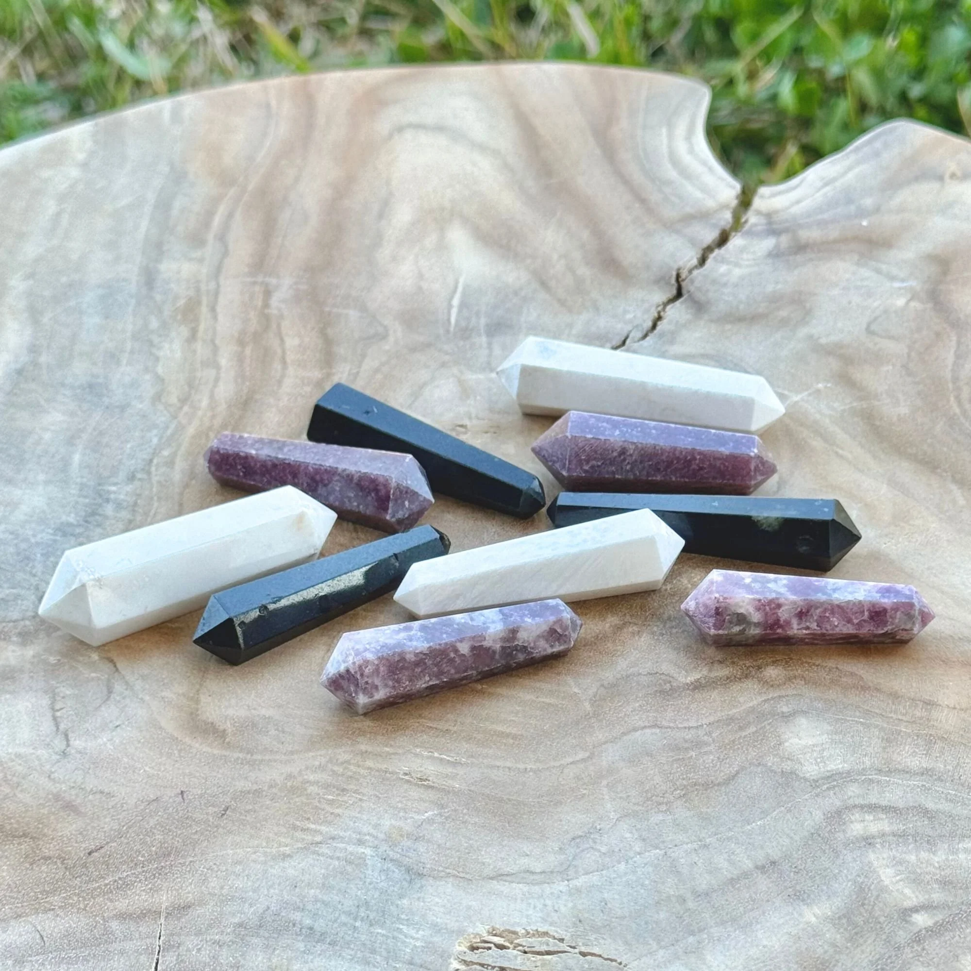 Mini Gemstone Vogel Crystals – Scolecite, Black Tourmaline & Lepidolite