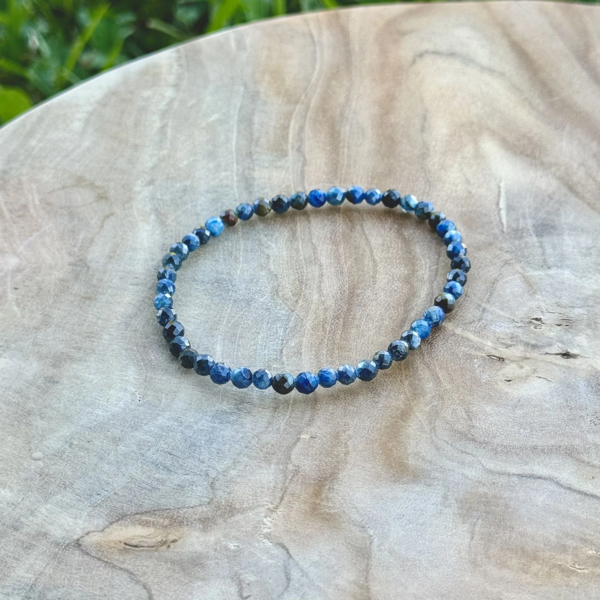 Blue Kyanite Faceted Stretch Bracelet – Communication, Alignment & Energy Clearing