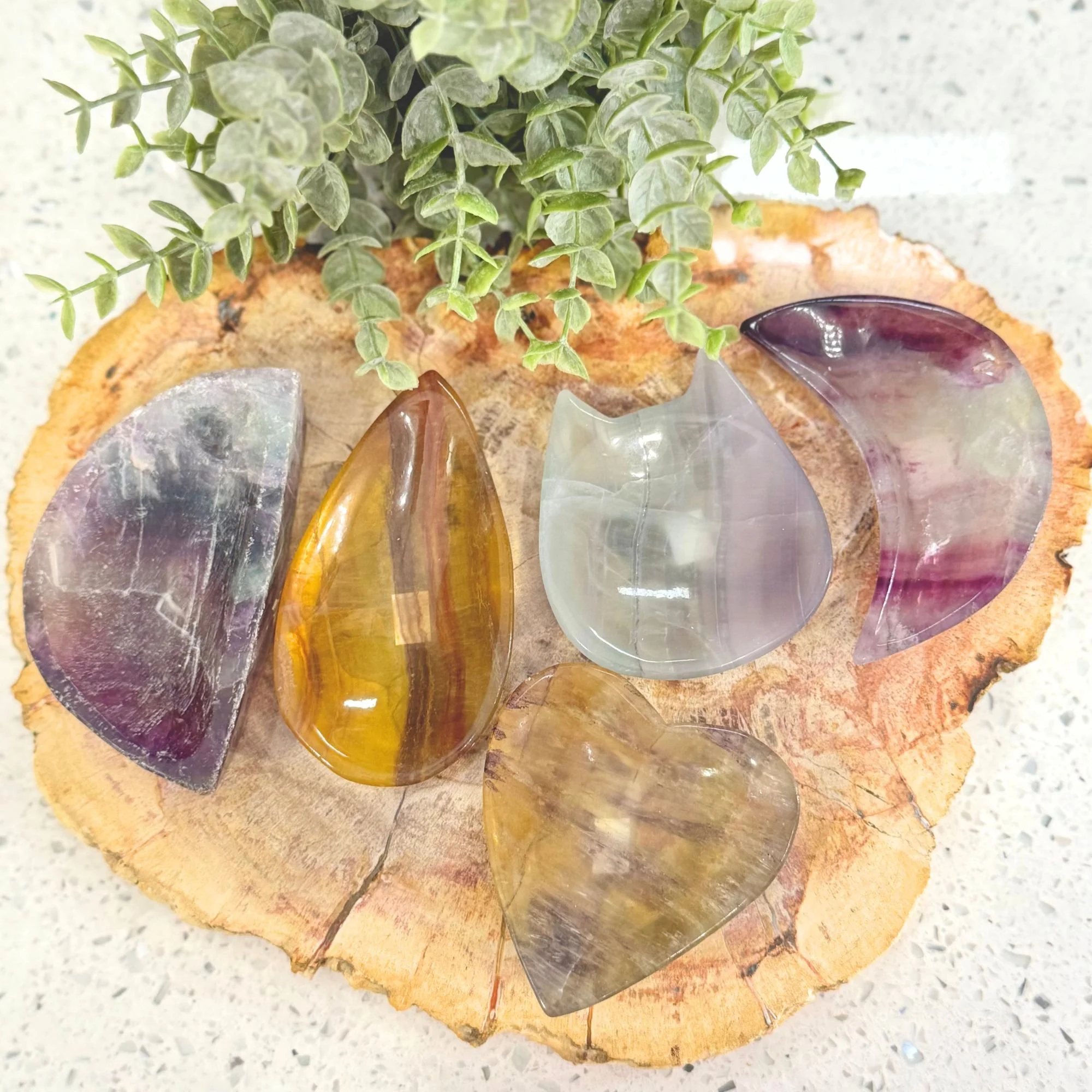 Fluorite Altar Bowls – Cat, Crescent Moon, Half Moon, Heart & Teardrop Designs