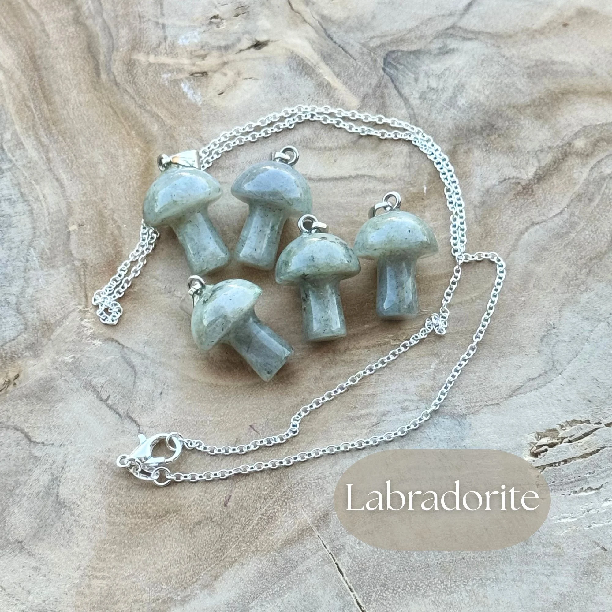 Labradorite 1.jpg