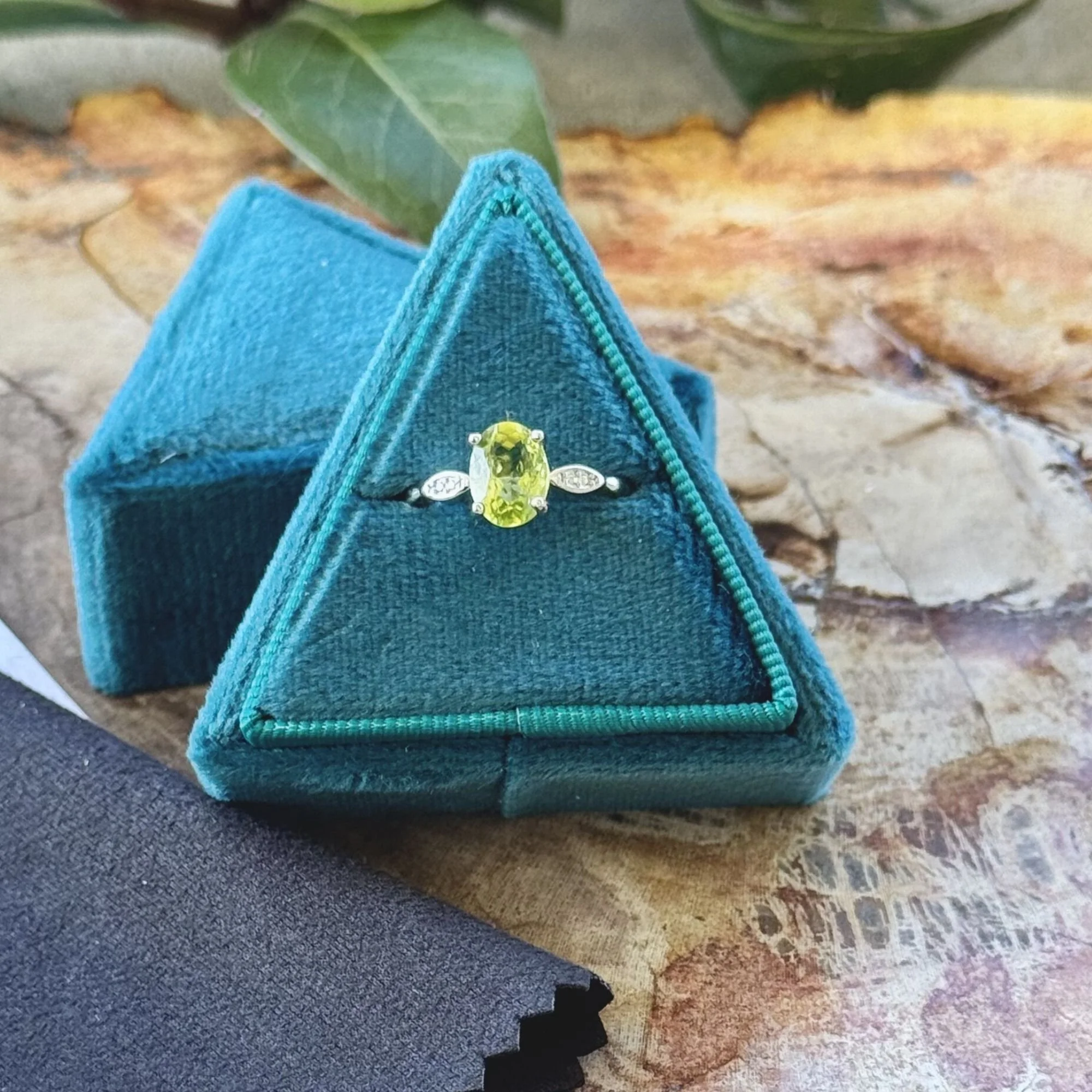 Faceted Peridot White Bronze Crystal Ring – Available in Multiple Sizes