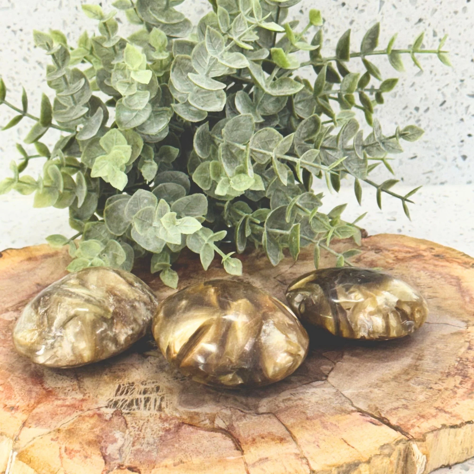 Muscovite (Golden Mica) Palm Stone – Insight, Confidence & Divine Connection