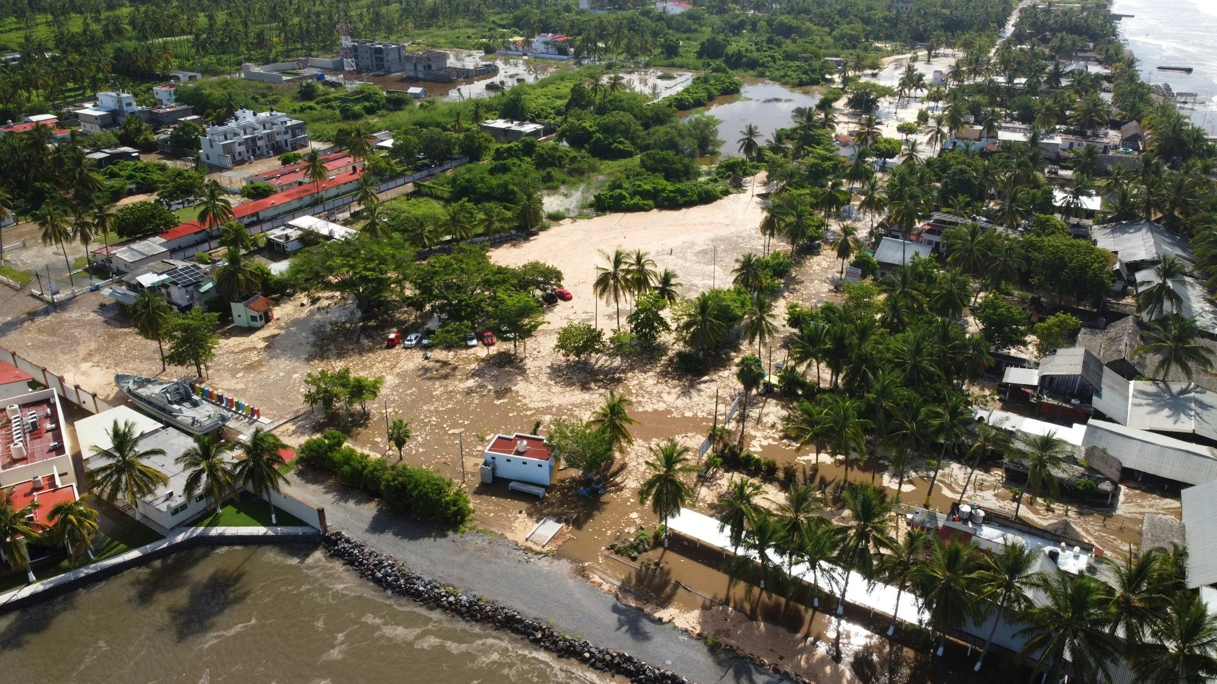 High Water Tables &amp; The "Florida Float": Why Above-Ground Wins