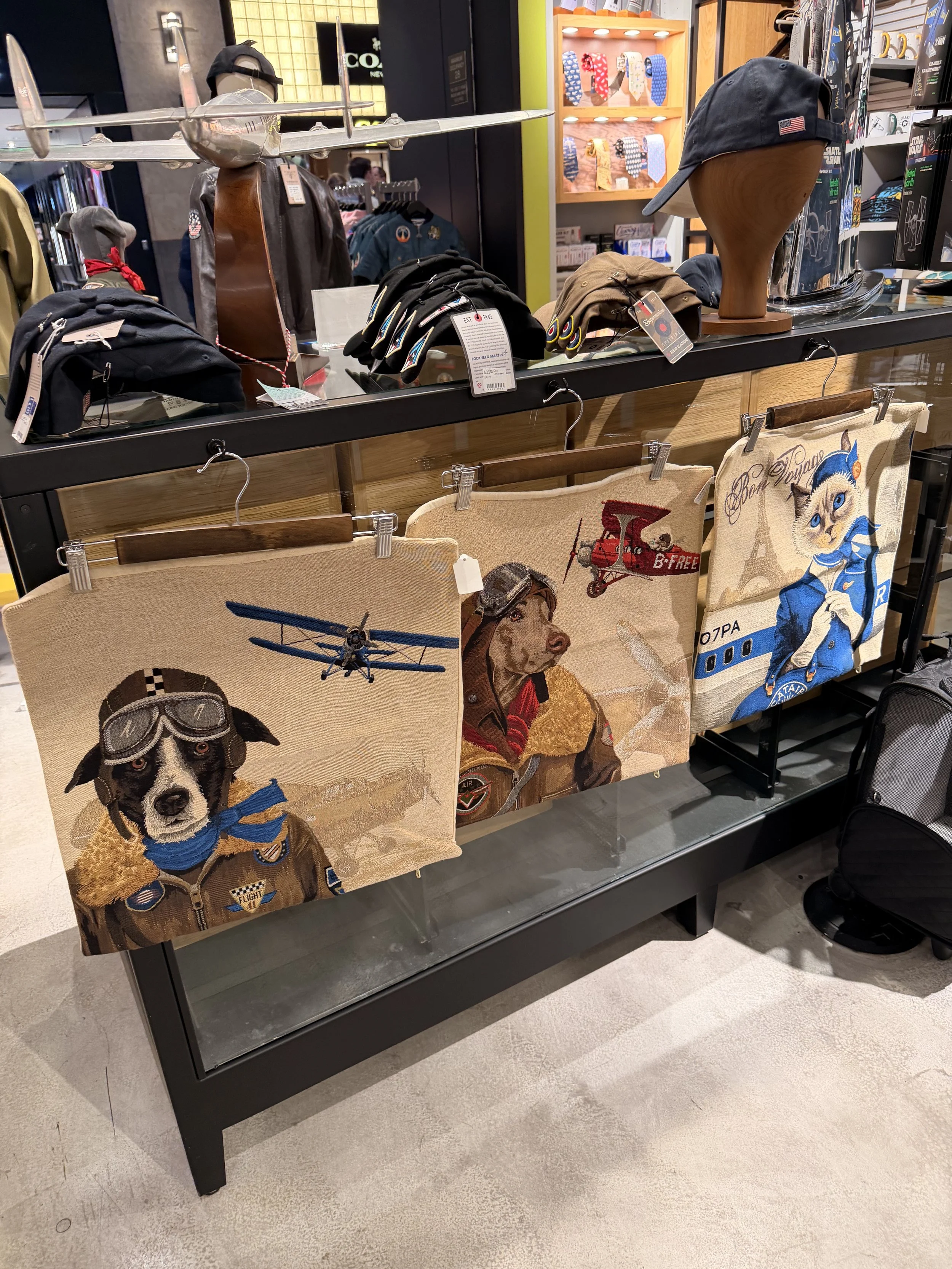 seatacmerch1.jpg