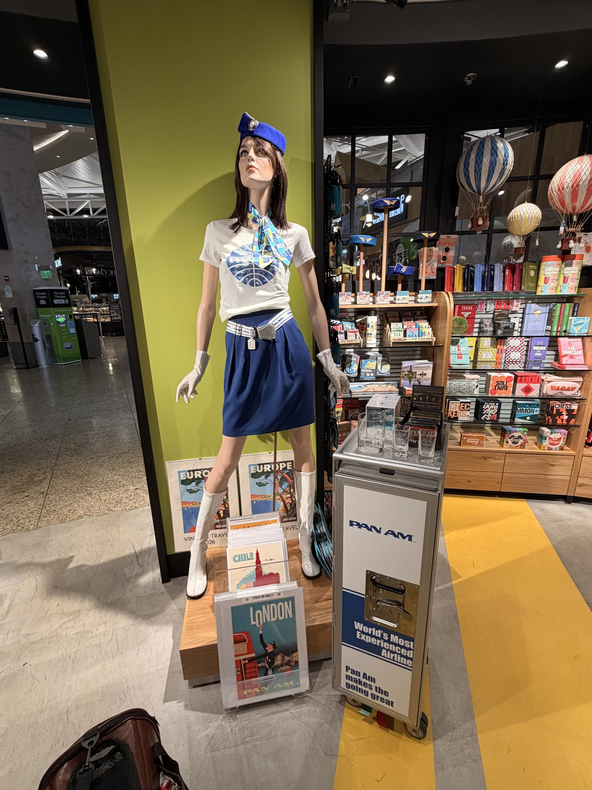 seatacmerch8.jpg