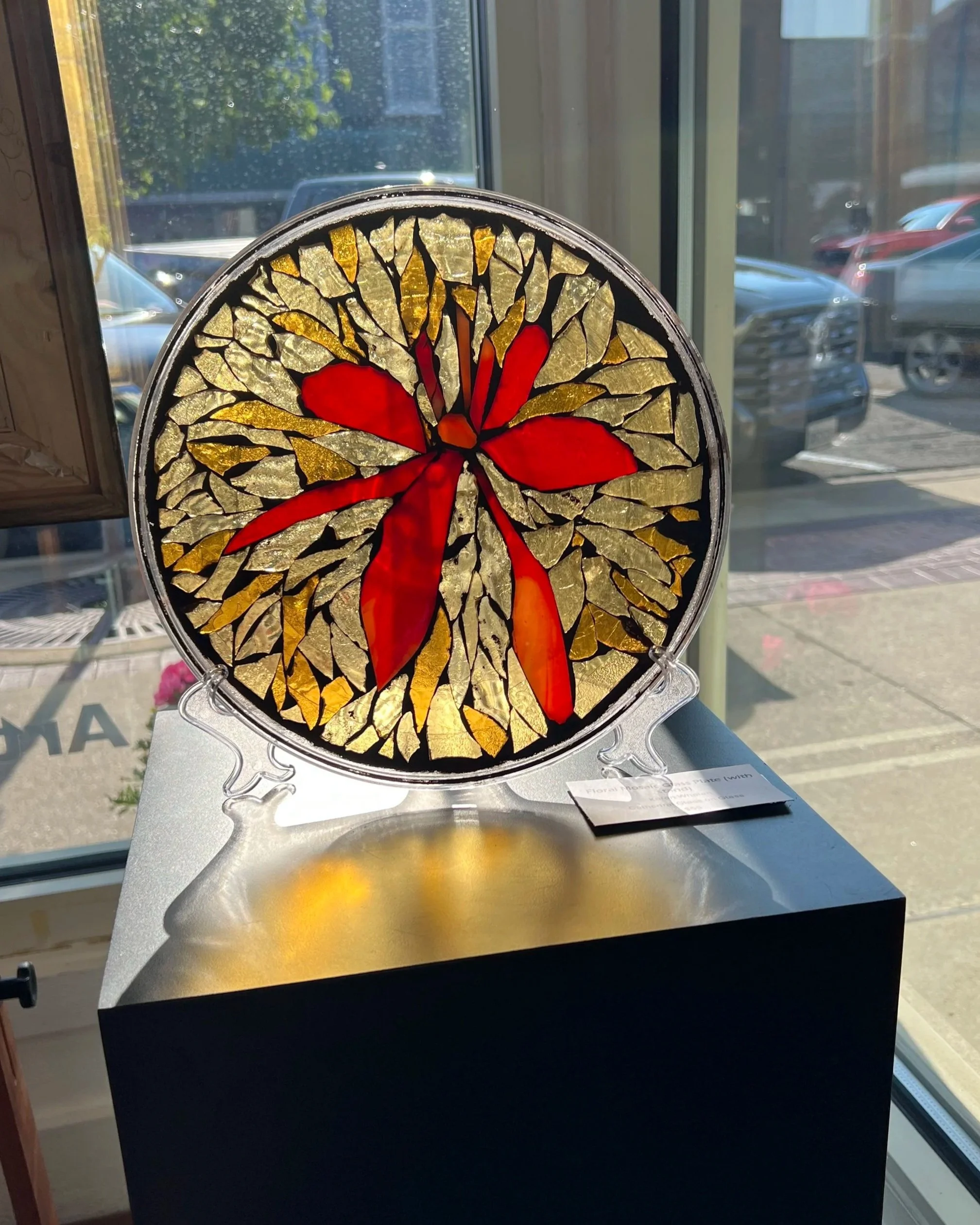 Lake Geneva Art Studio | Mosaic Plate | Signature Mosaic Projects