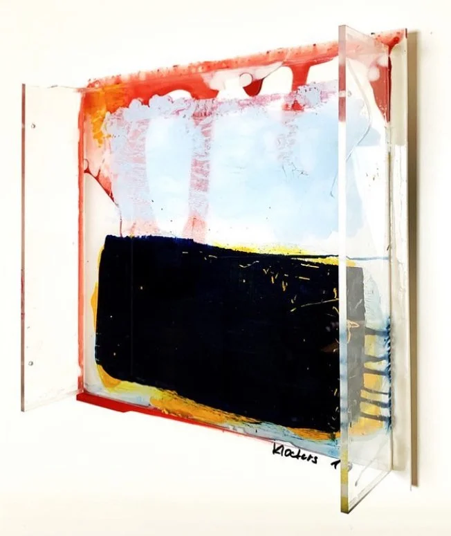 Untitled - Found plexiglass, acrylic paint and spray paint, 35 x 35 x 9 cm