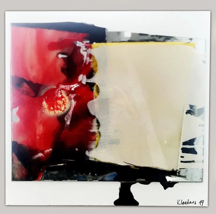 Untitled - Found mirror fragment, acrylic paint and resin on stratified wood, 55 x 55 cm