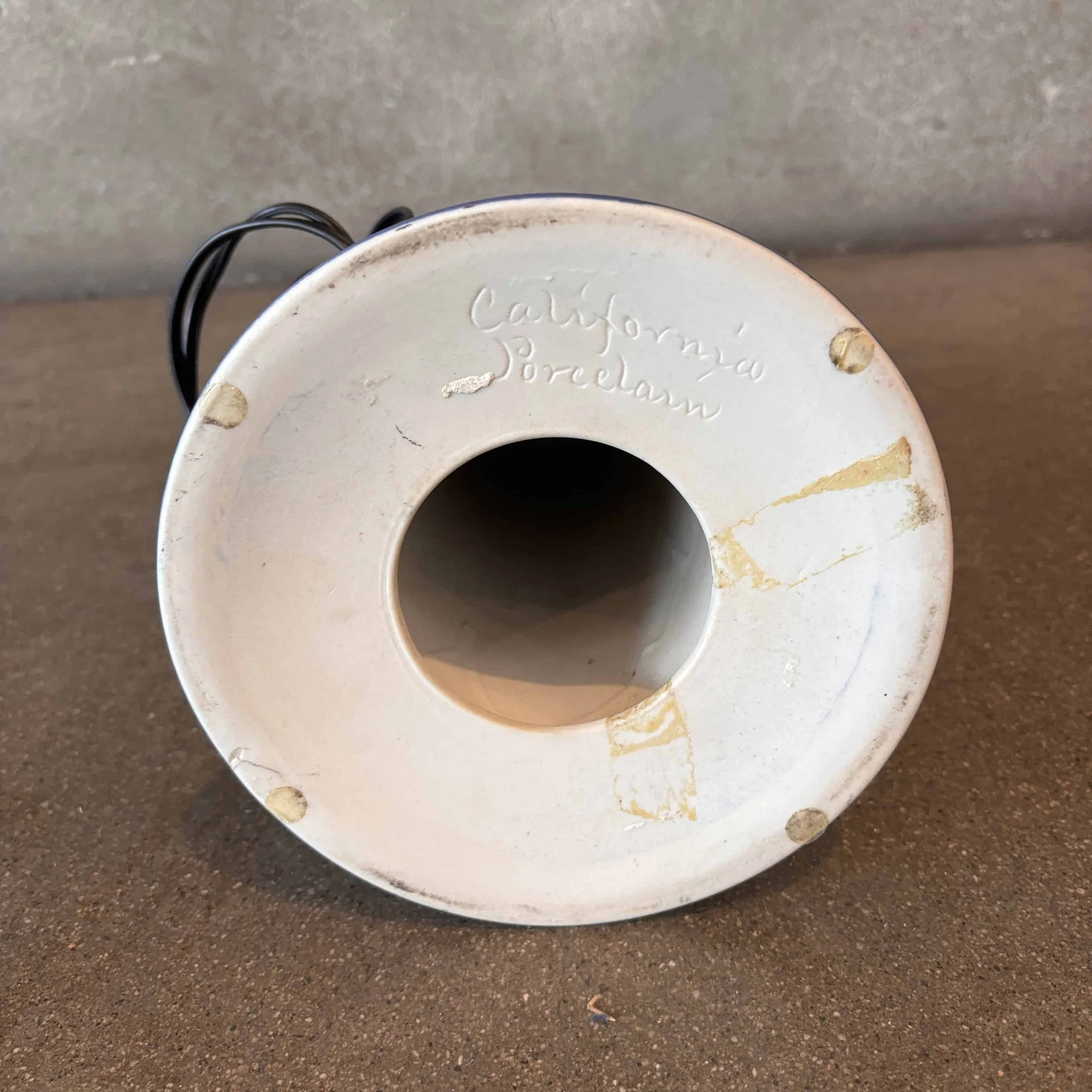 1930s Porcelain California Faience Lamp 3.jpg