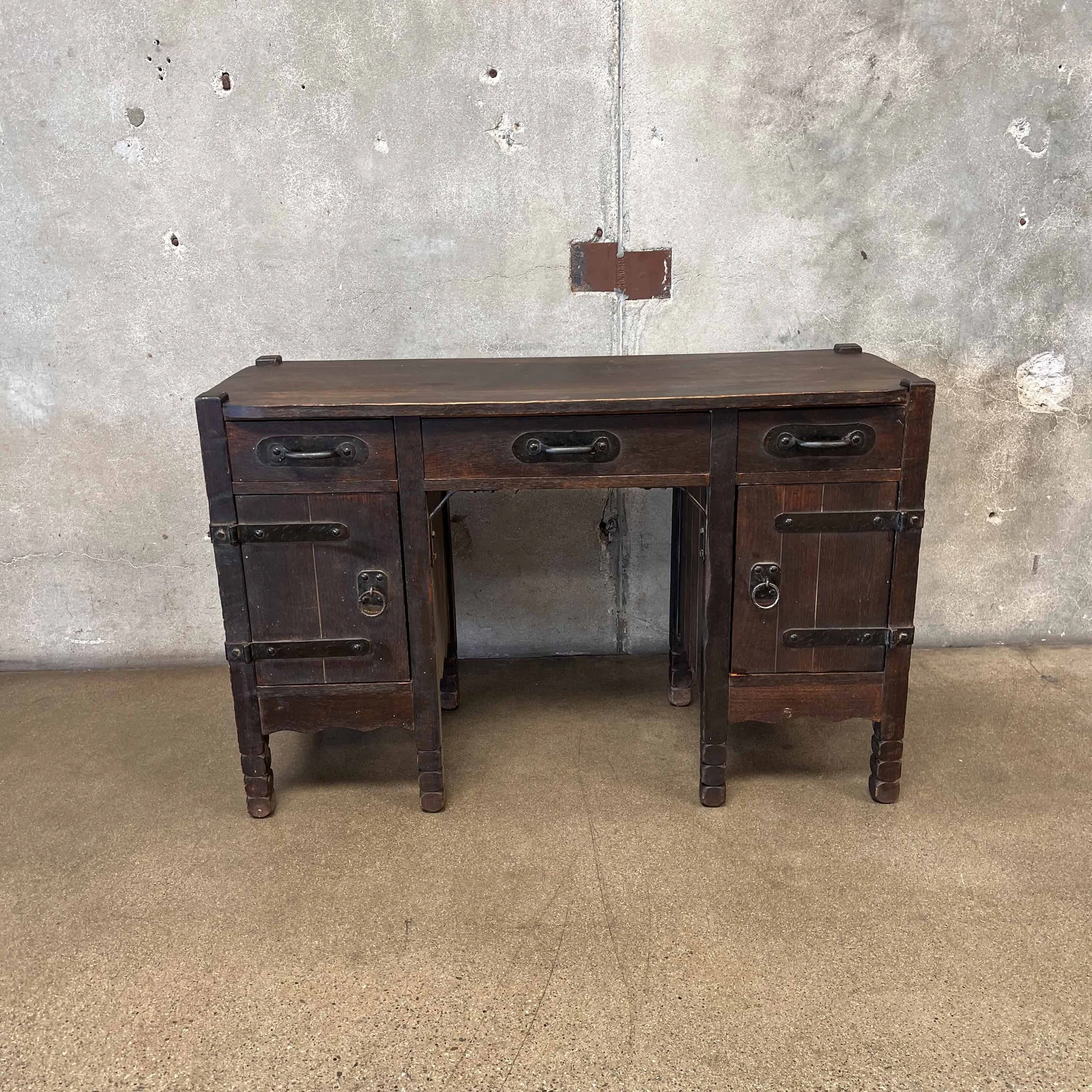 Monterey Furniture Vanity Desk1.jpg